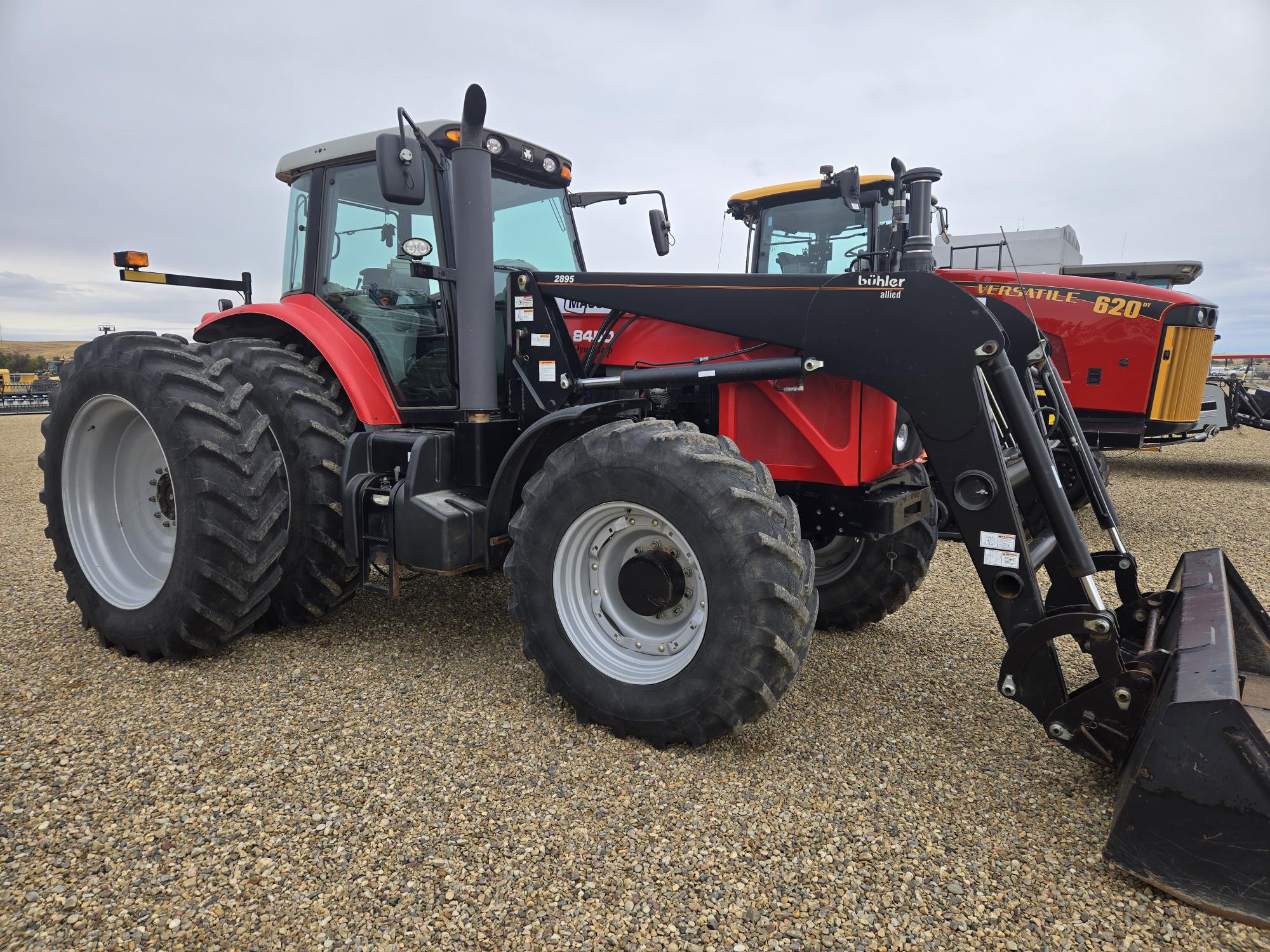 2005 Massey Ferguson 8450 Tractor