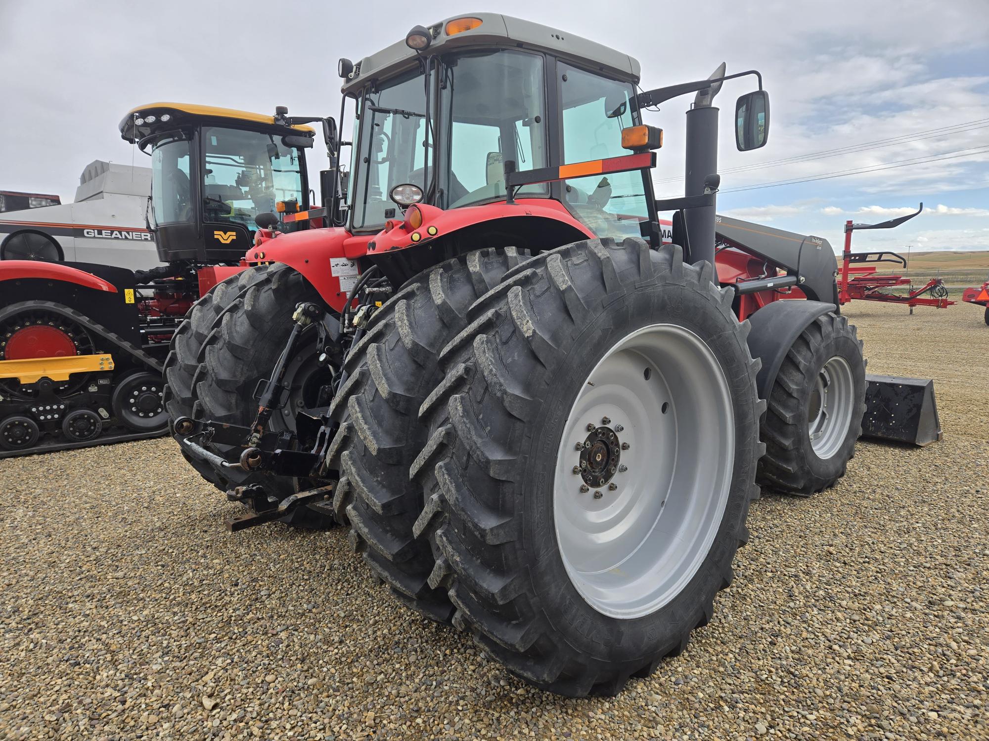 2005 Massey Ferguson 8450 Tractor