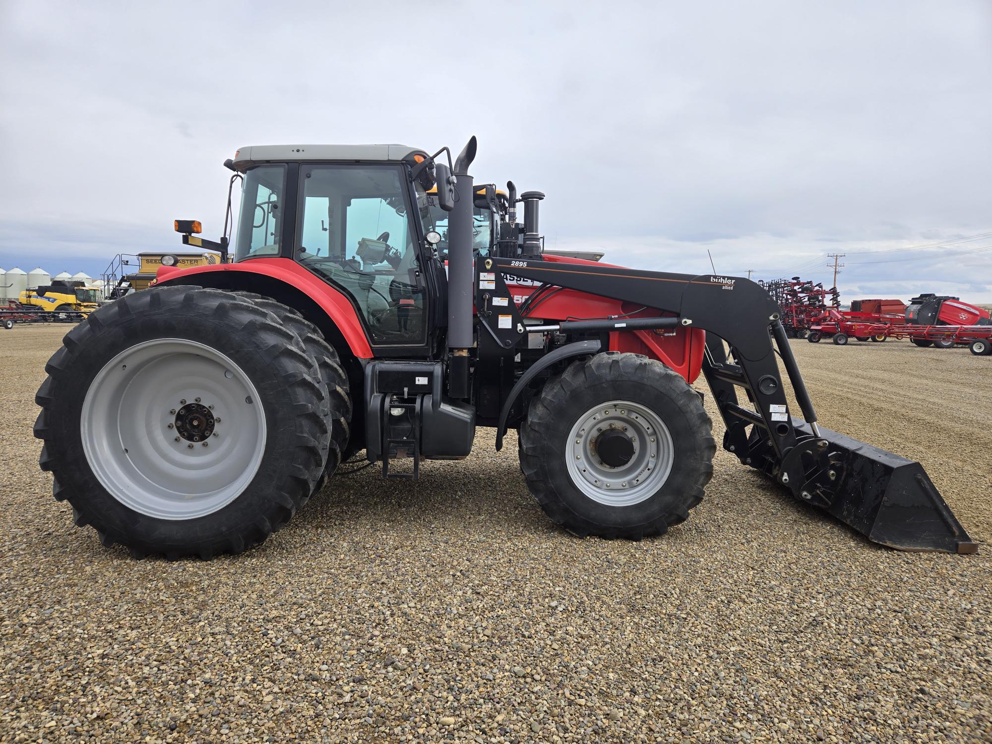 2005 Massey Ferguson 8450 Tractor