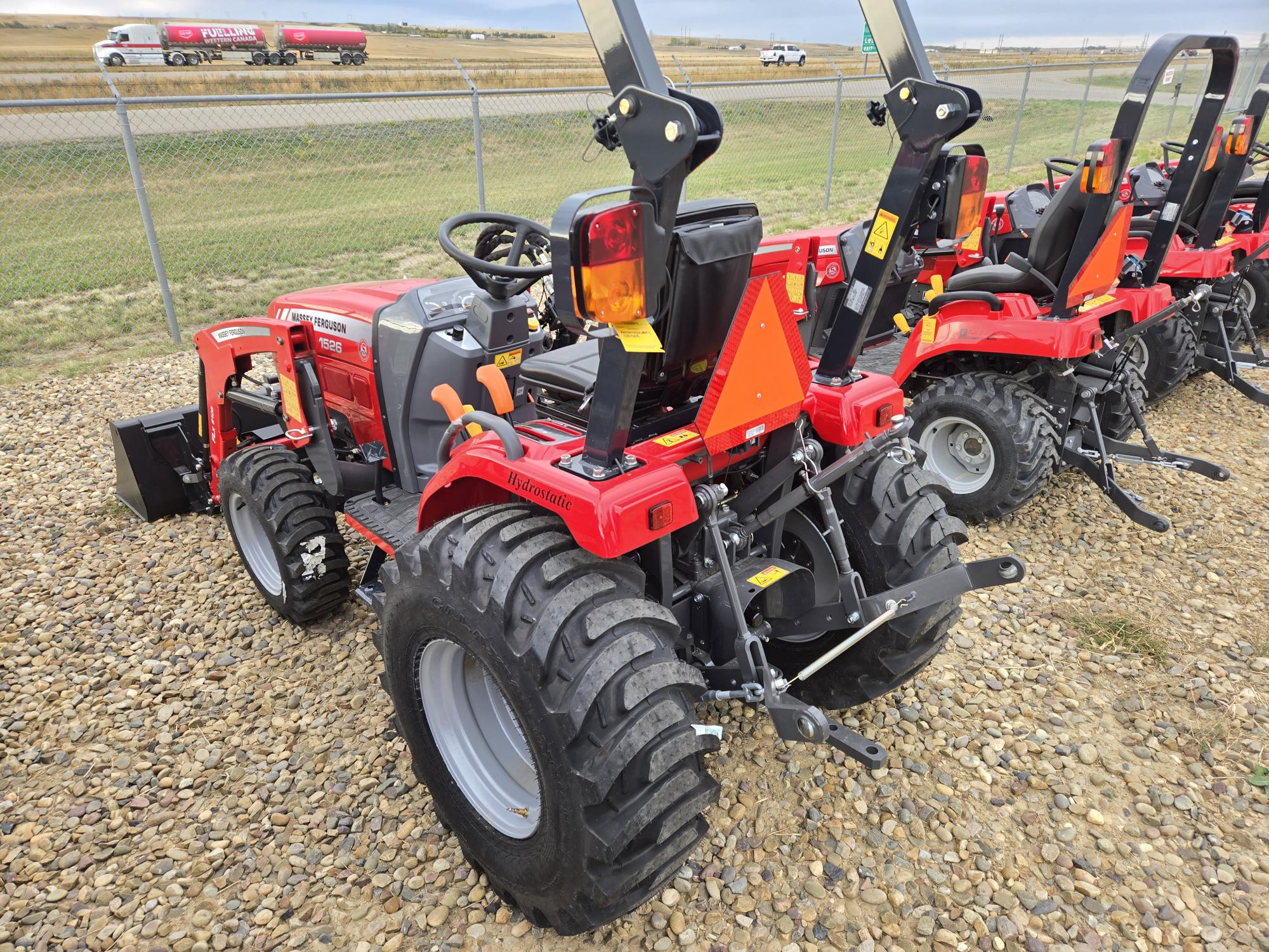 2024 Massey Ferguson 1526 Tractor