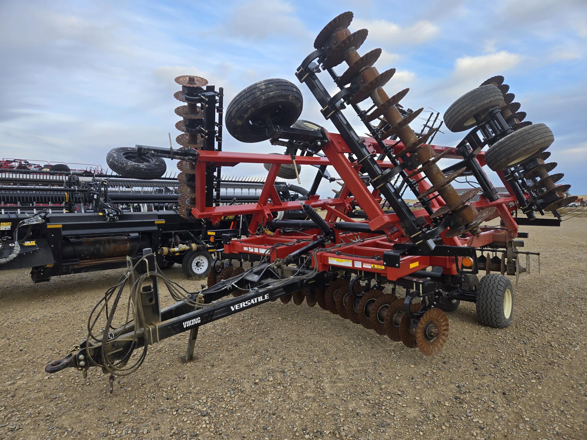 2016 Versatile Viking VT320 Vertical Tillage