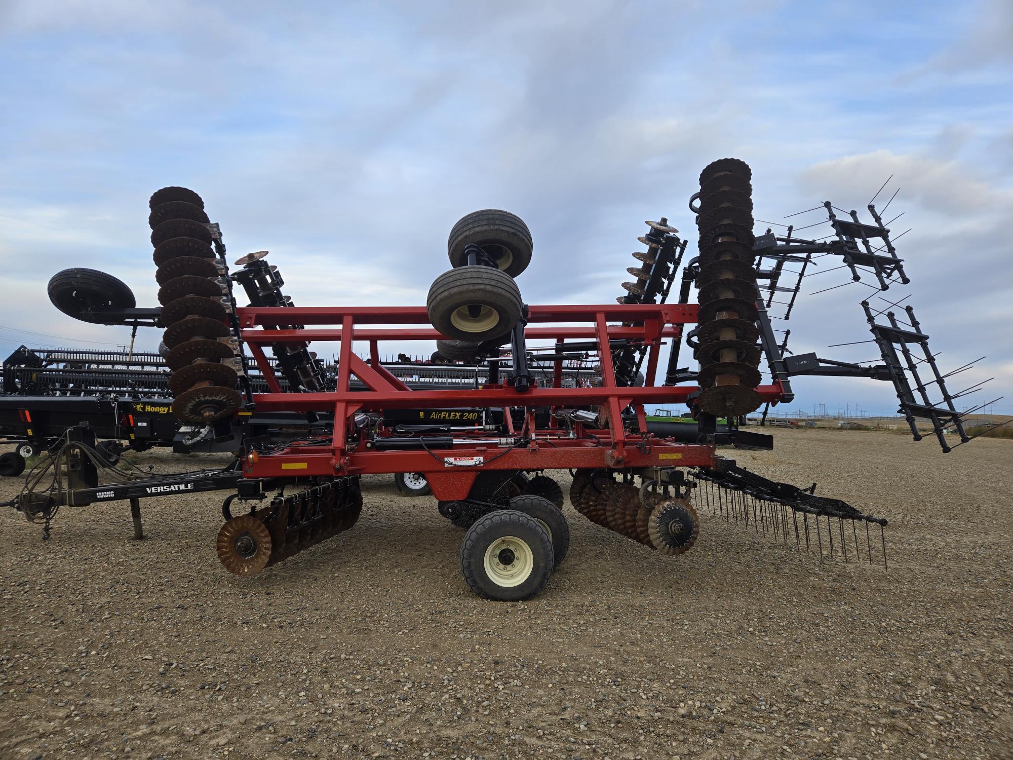 2016 Versatile Viking VT320 Vertical Tillage