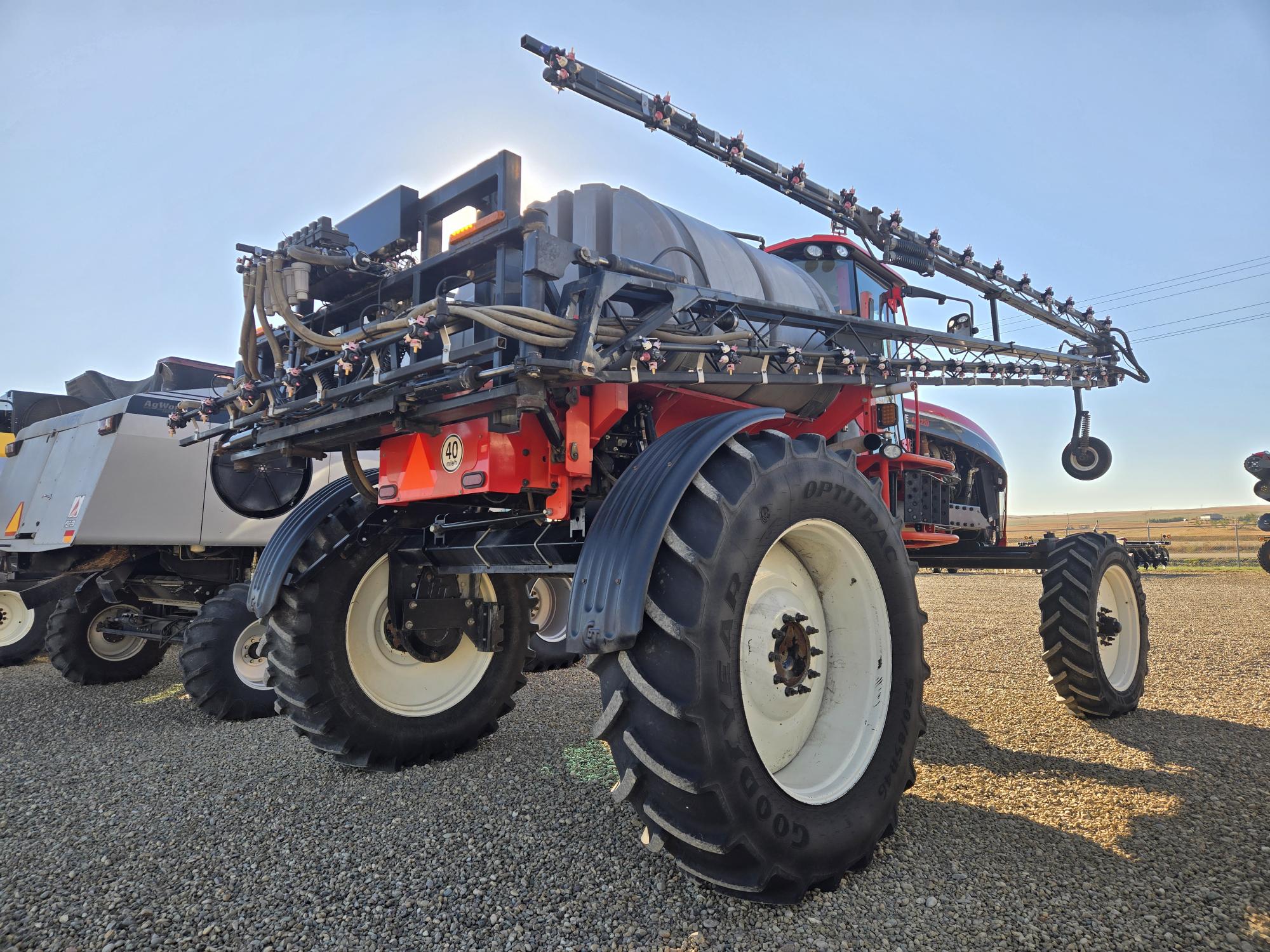 2012 Apache AS1220 Sprayer/High Clearance