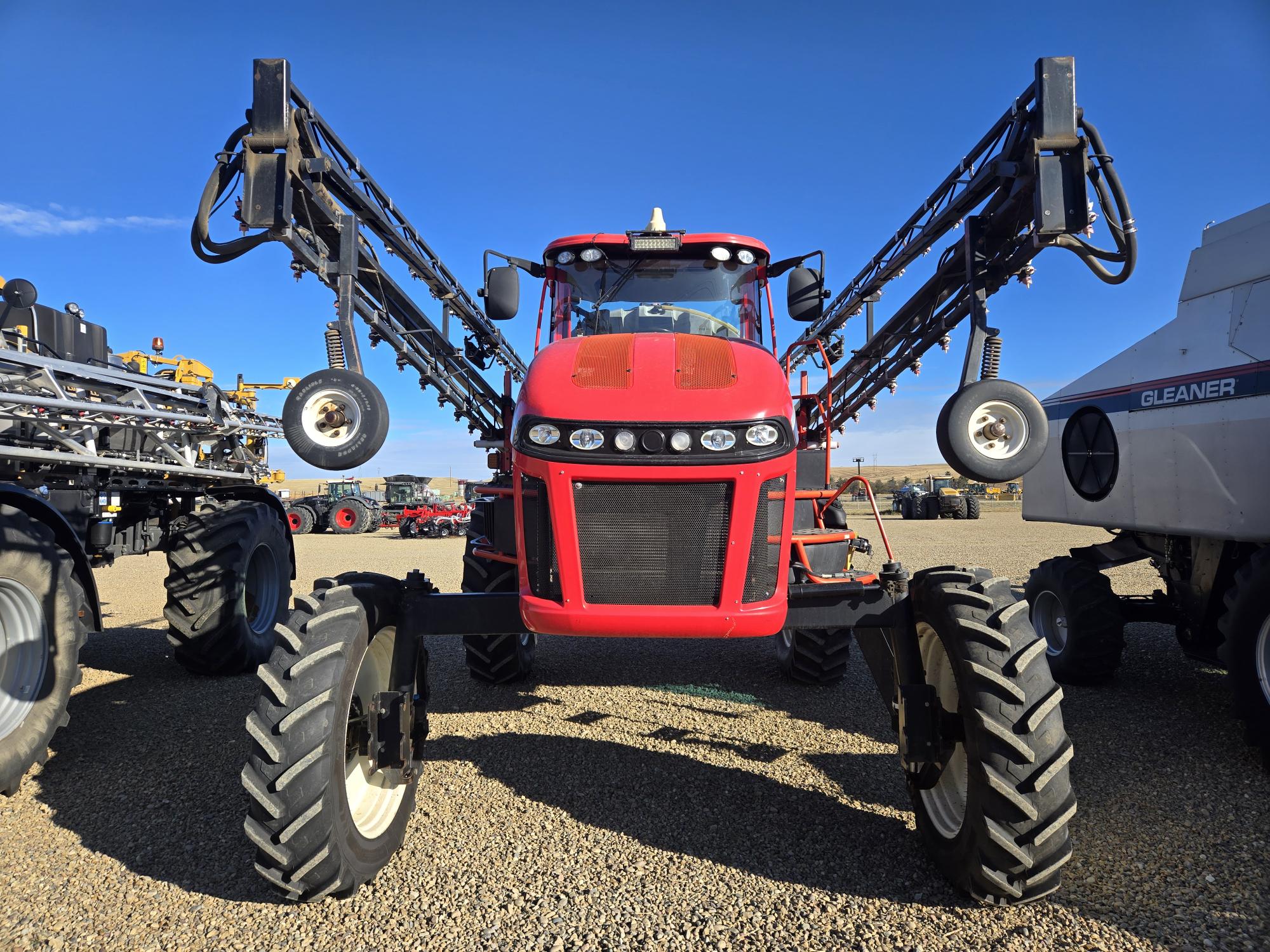 2012 Apache AS1220 Sprayer/High Clearance