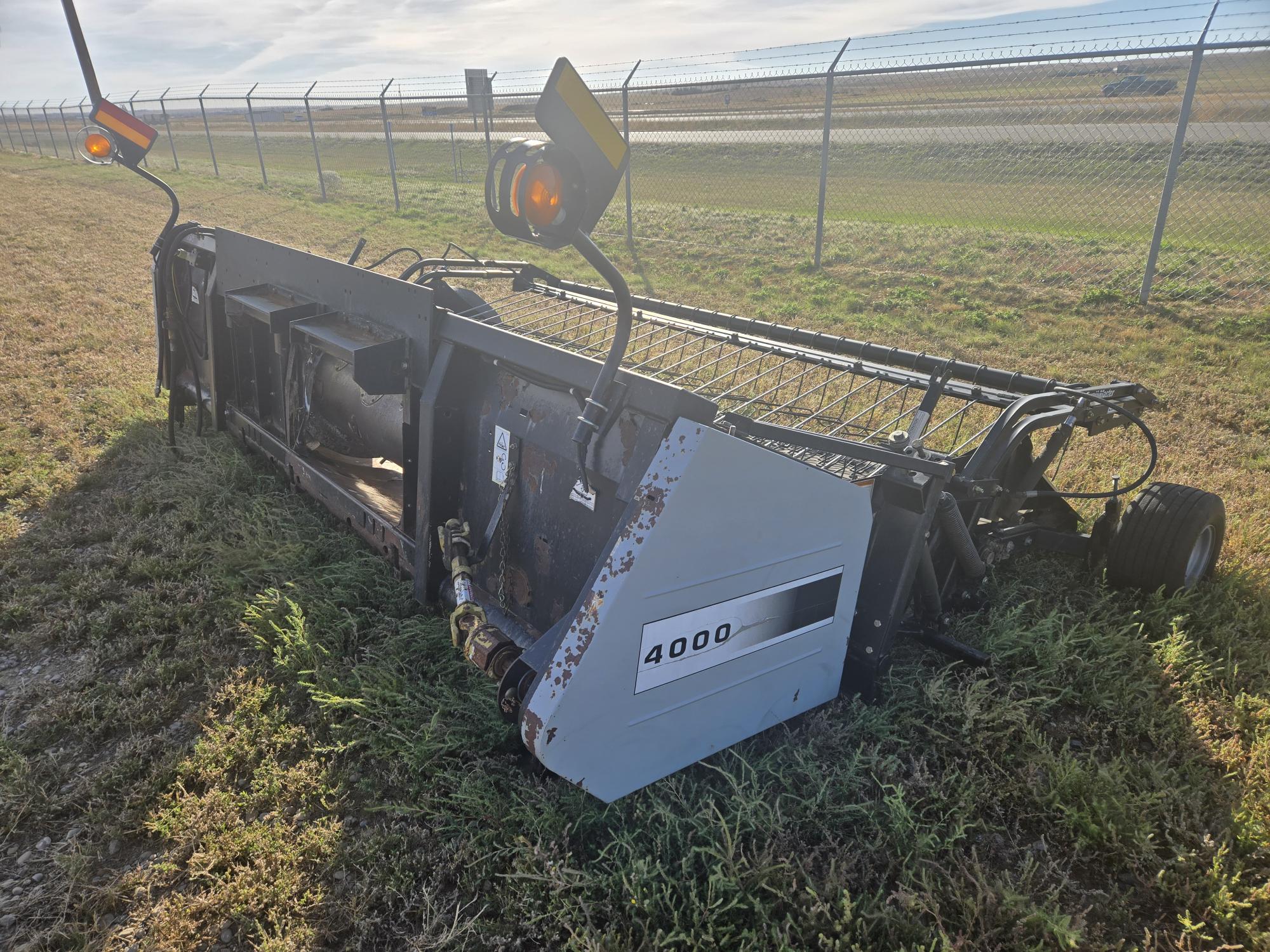 2003 AGCO Gleaner 4000 Header Combine