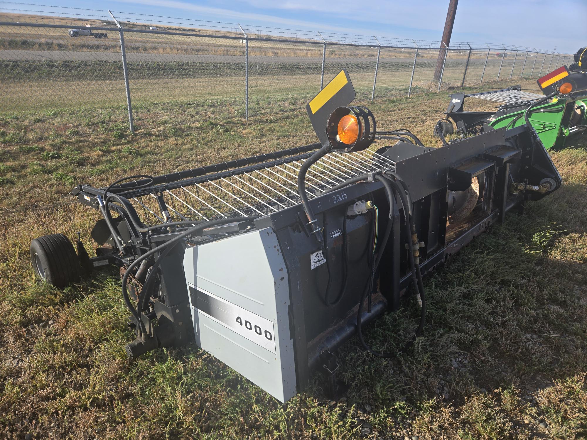 2003 AGCO Gleaner 4000 Header Combine