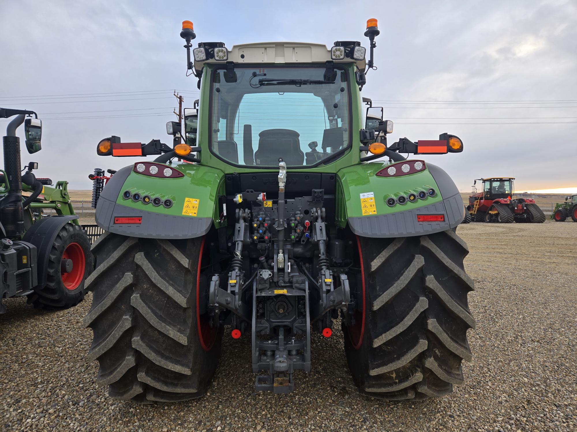 2022 Fendt 724 Gen6 Tractor