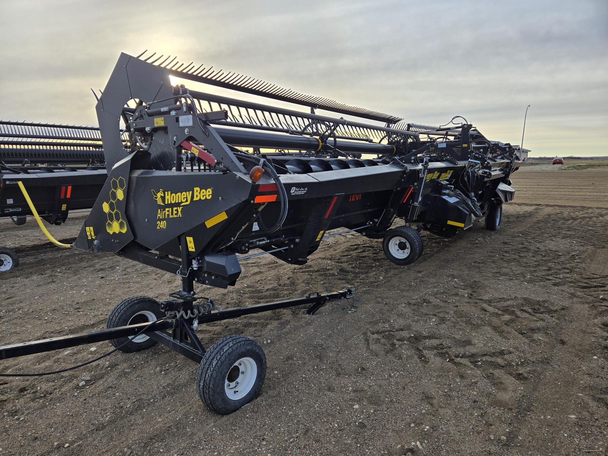 2021 Honey Bee 240 AirFlex Header Combine