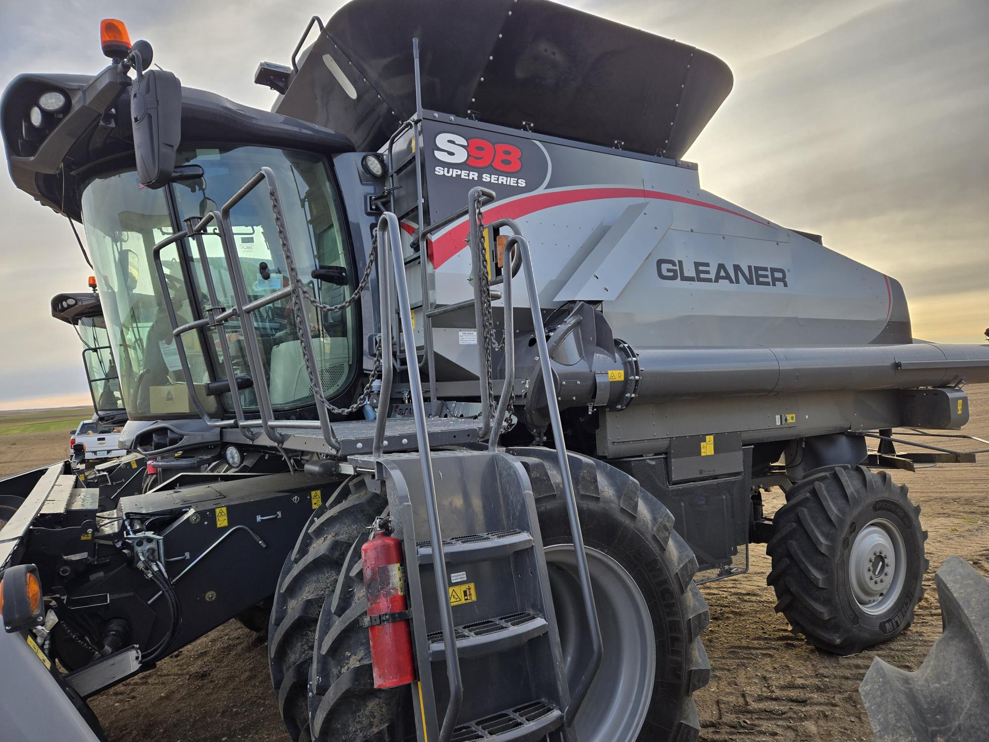 2024 AGCO Gleaner S98 Combine