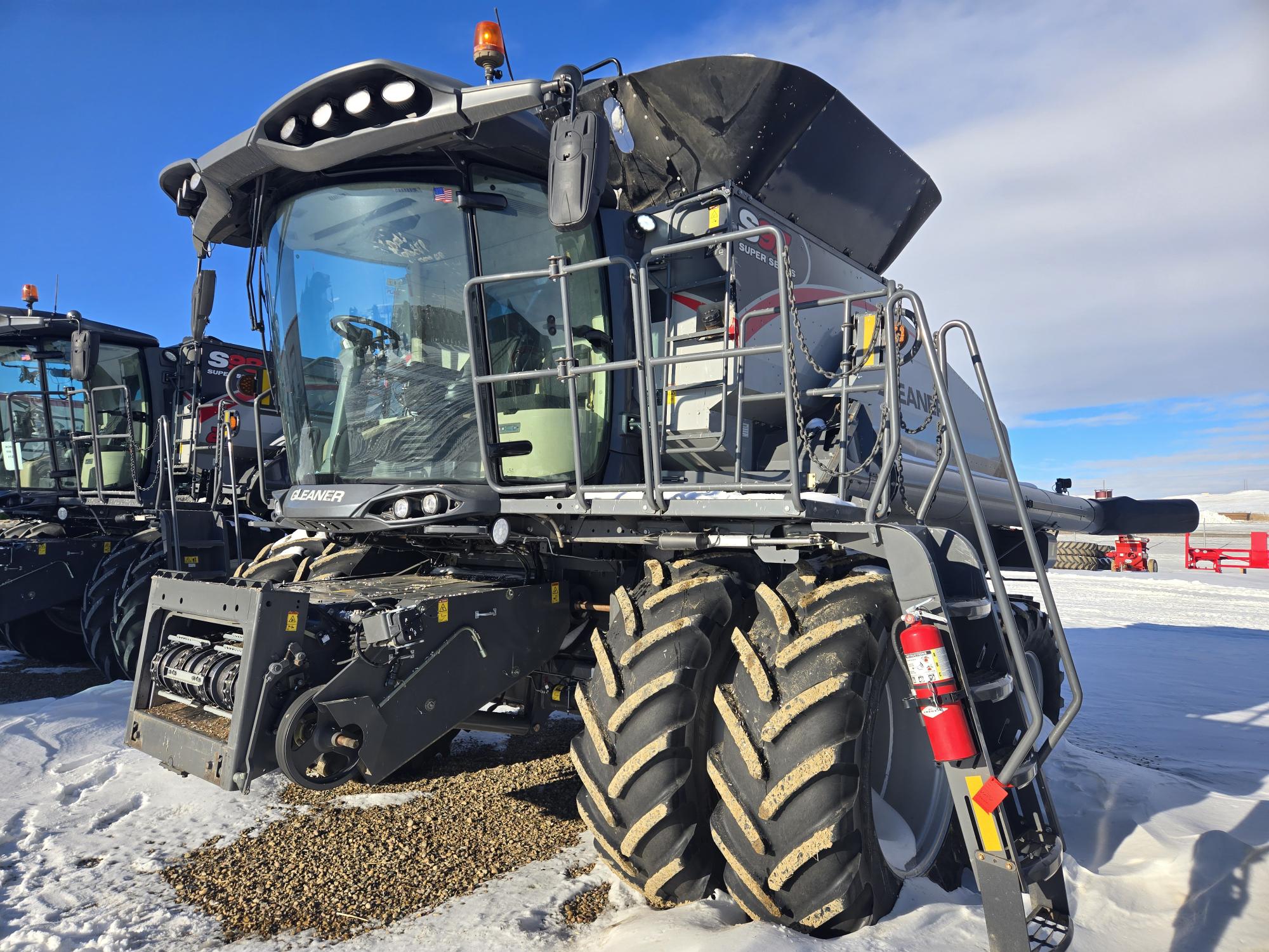 2016 AGCO Gleaner S97 Combine