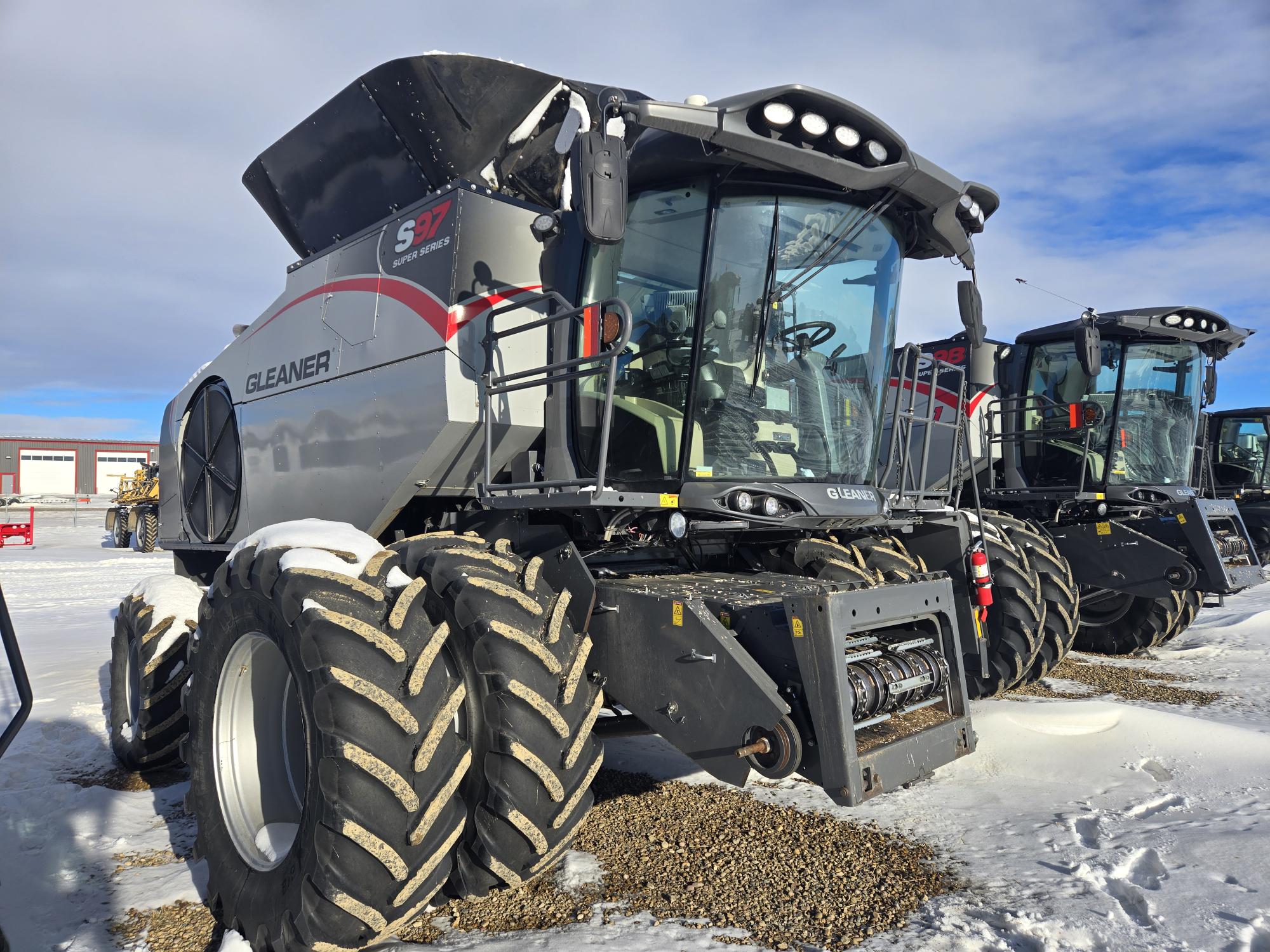 2016 AGCO Gleaner S97 Combine