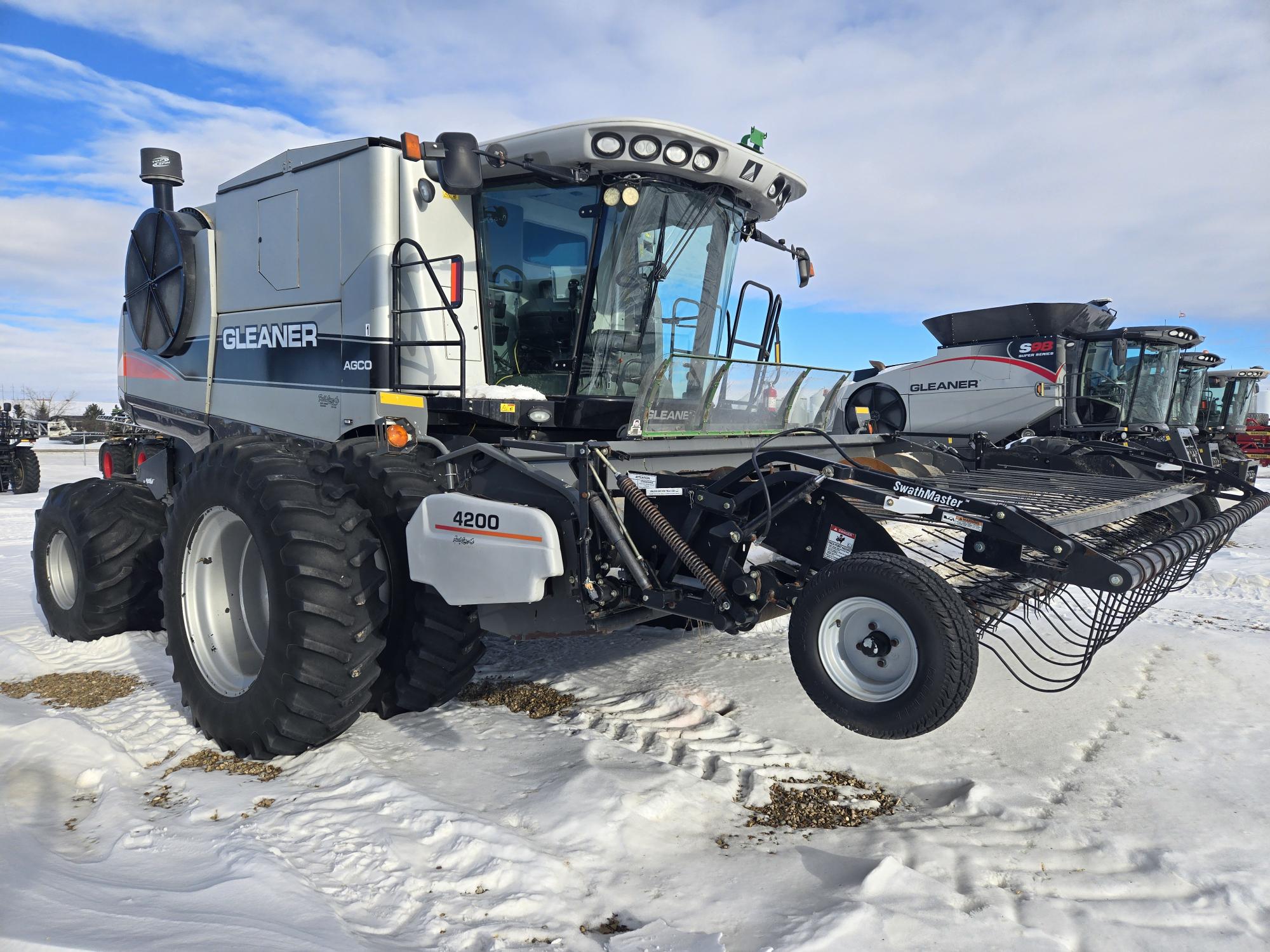 2011 AGCO Gleaner A86 Combine