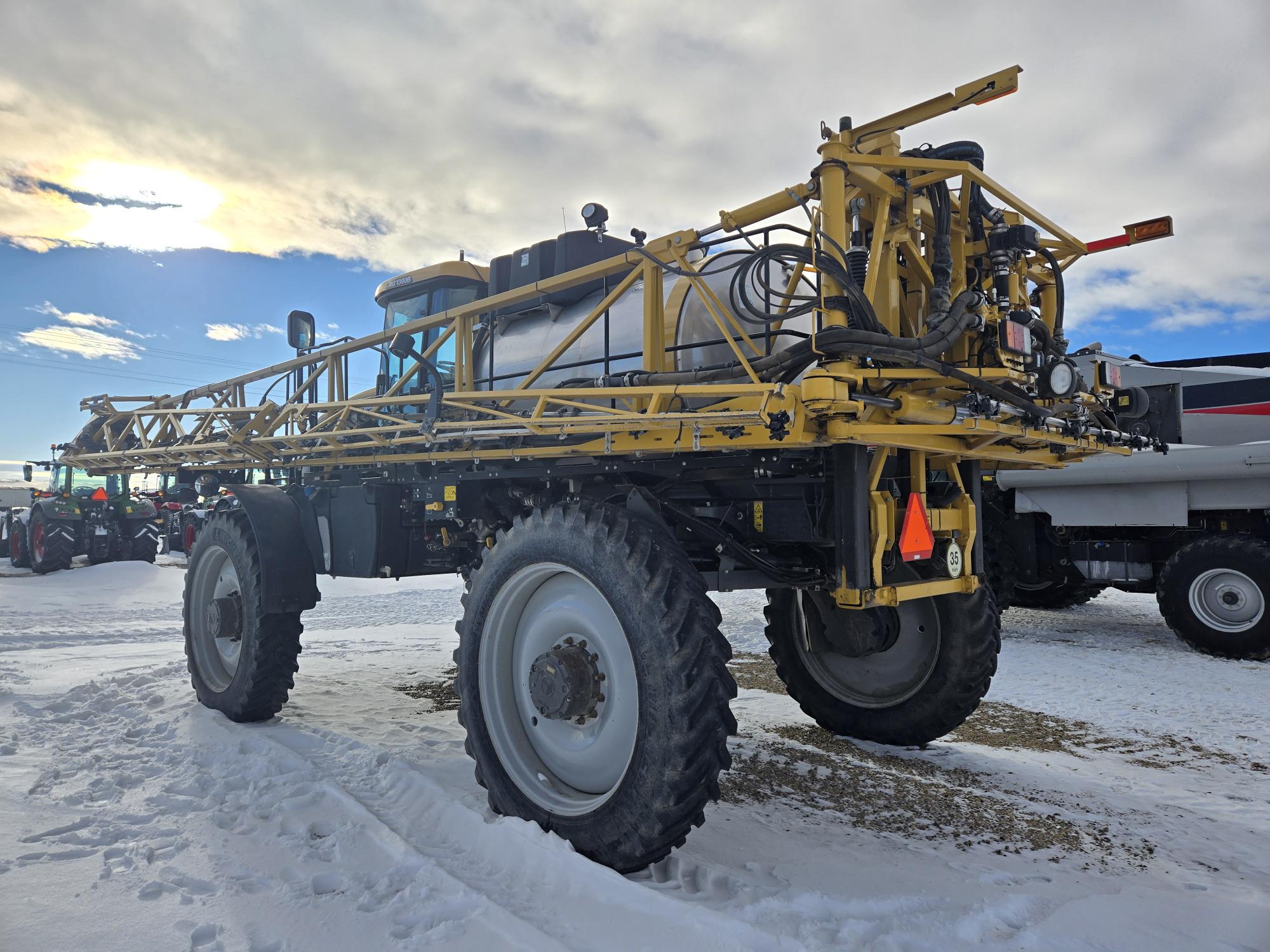 2017 RoGator RG1300B Sprayer/High Clearance