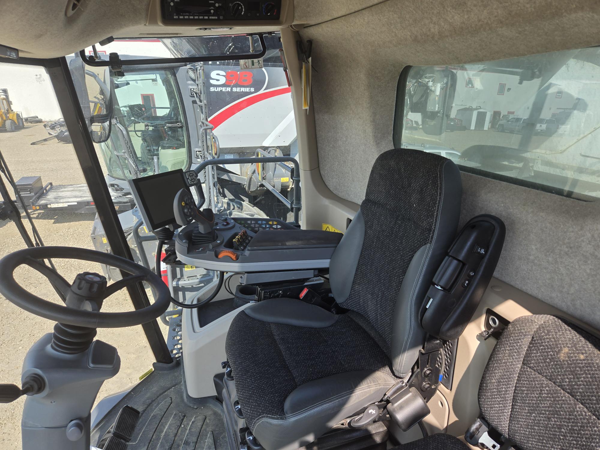 2023 AGCO Gleaner S98 Combine