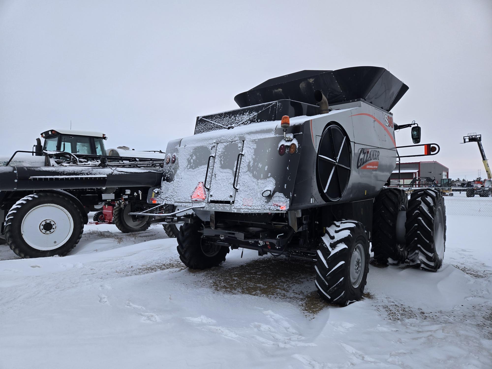 2023 AGCO Gleaner S98 Combine