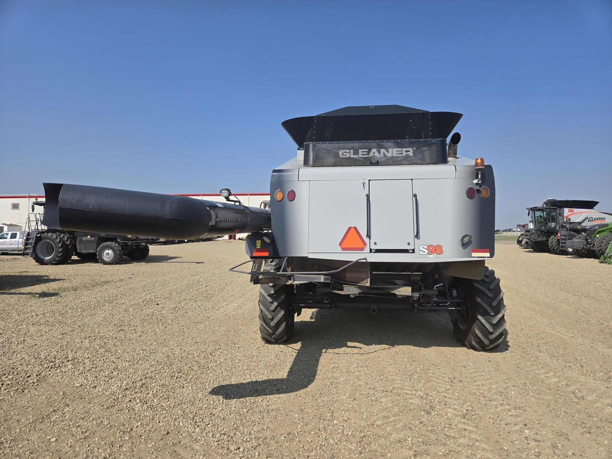 2023 AGCO Gleaner S98 Combine