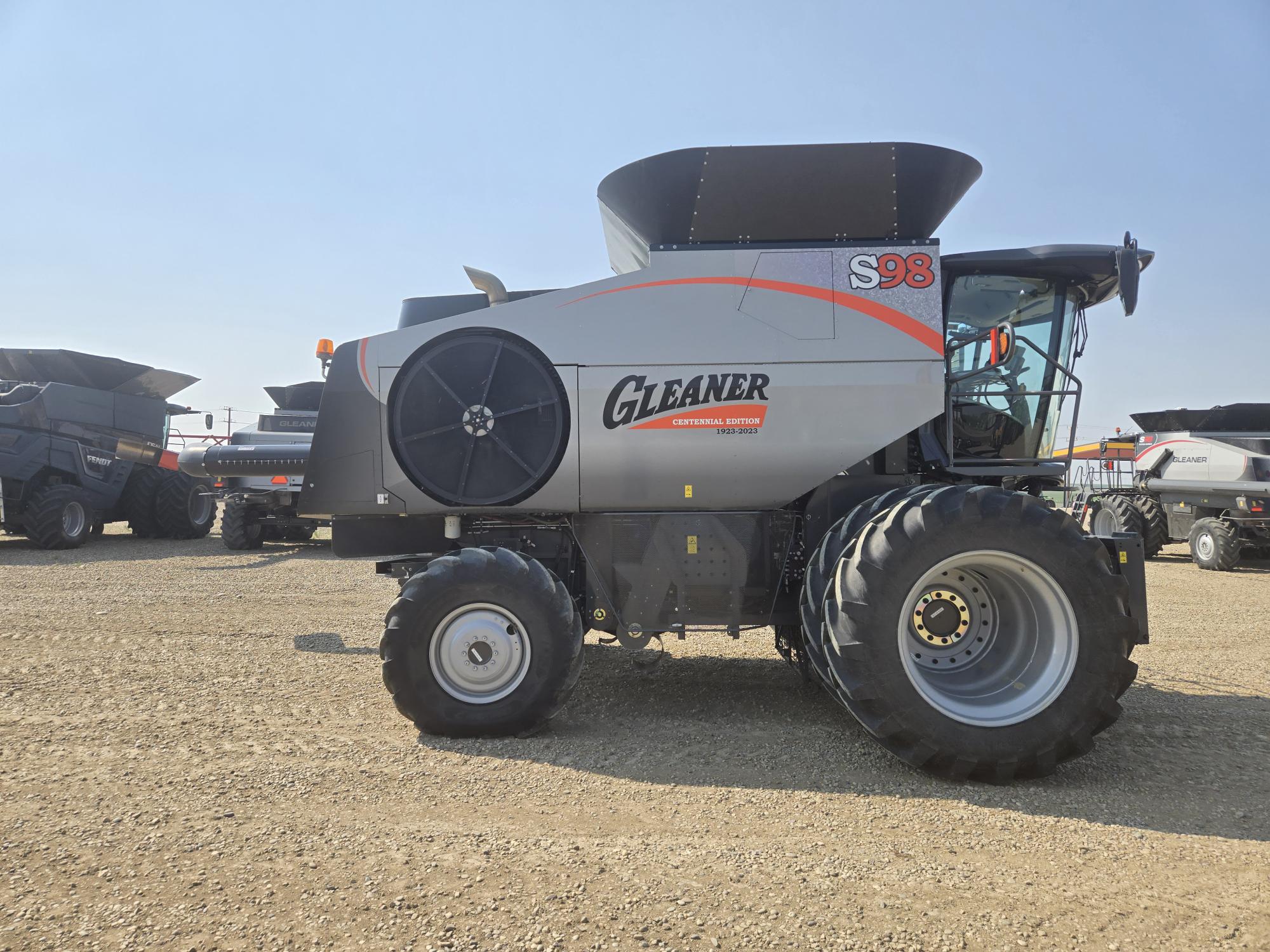 2023 AGCO Gleaner S98 Combine