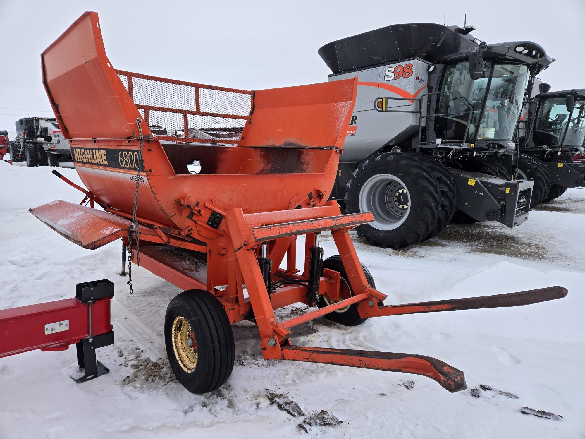 Highline 6800 Bale Processor