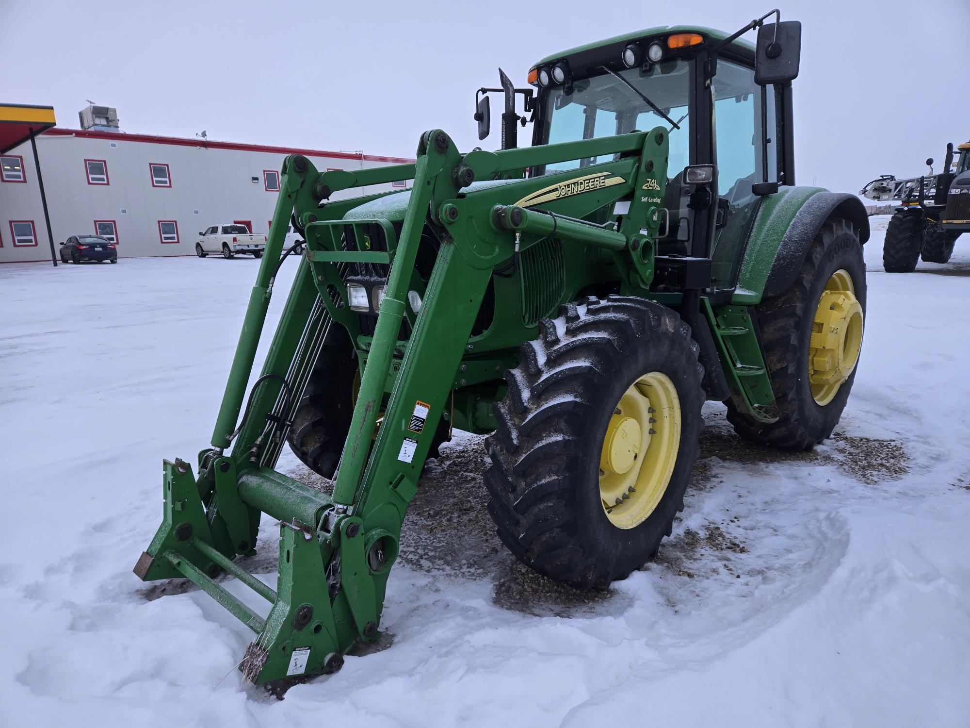 2003 John Deere 7220 Cab Tractor