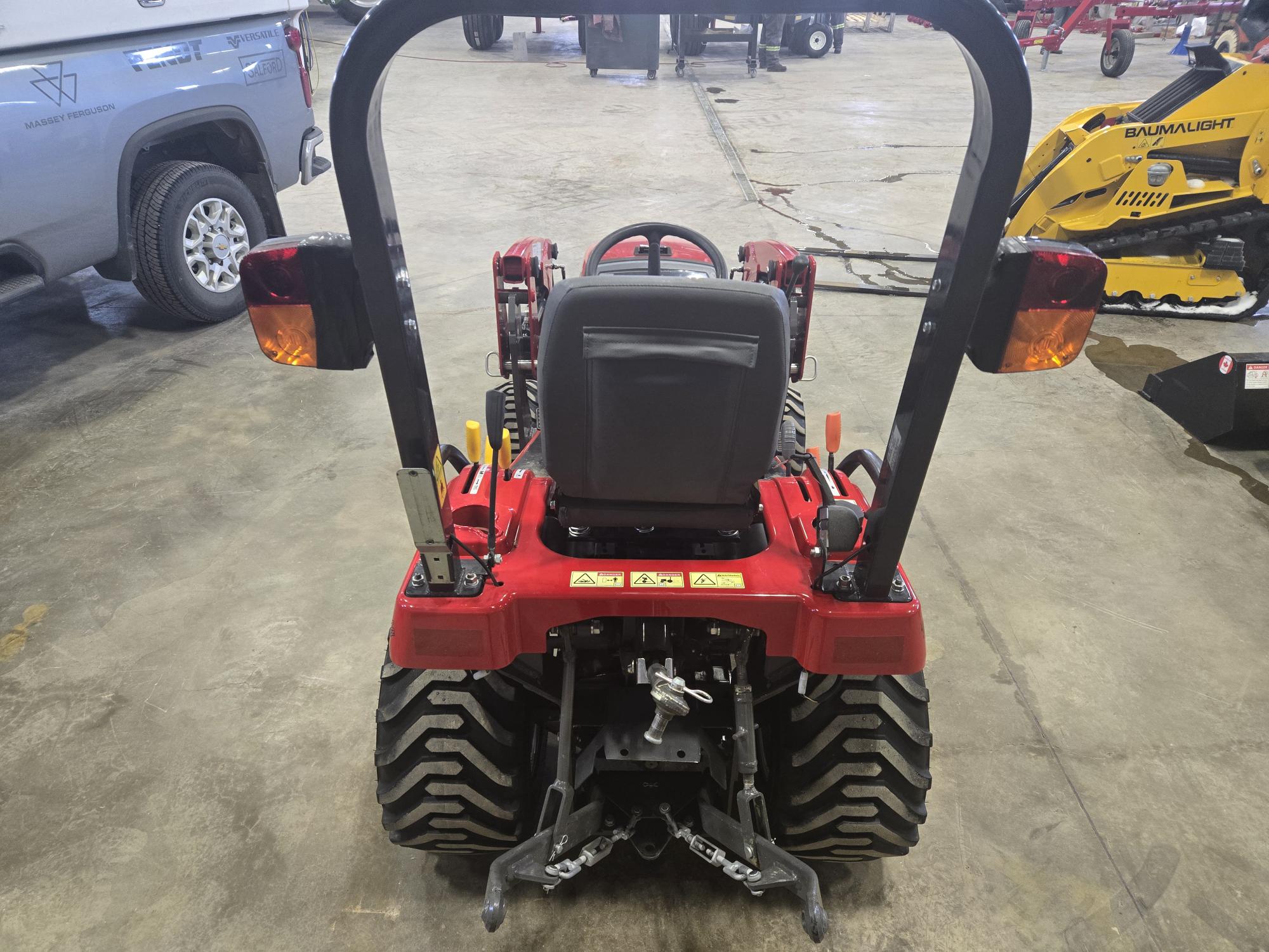 2016 Massey Ferguson GC1705 Tractor