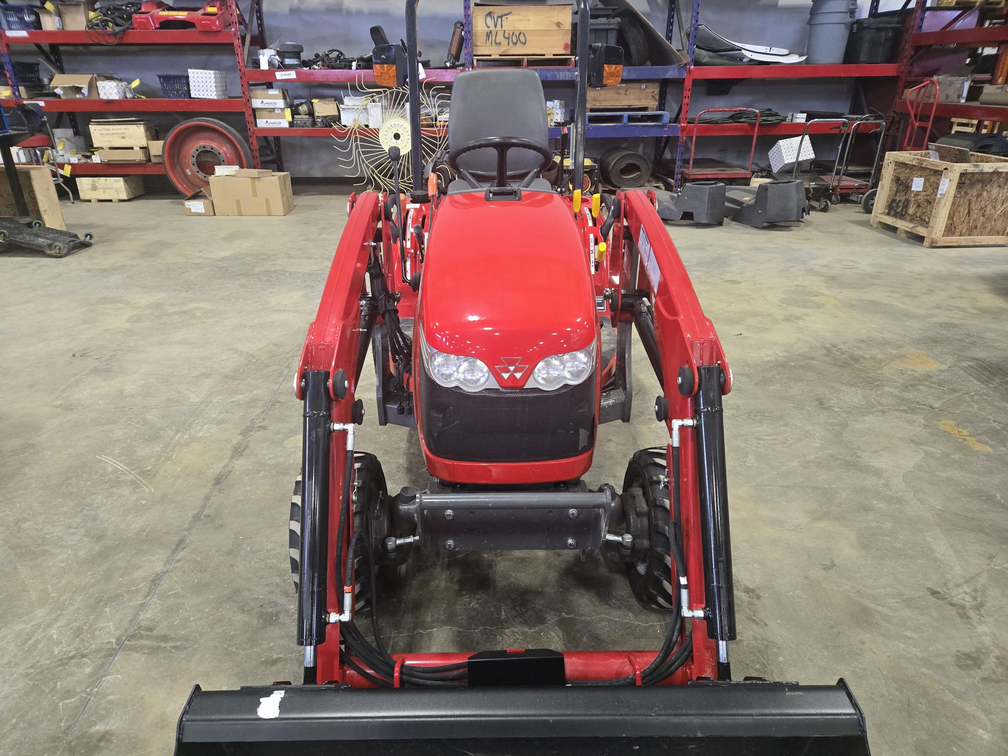 2016 Massey Ferguson GC1705 Tractor