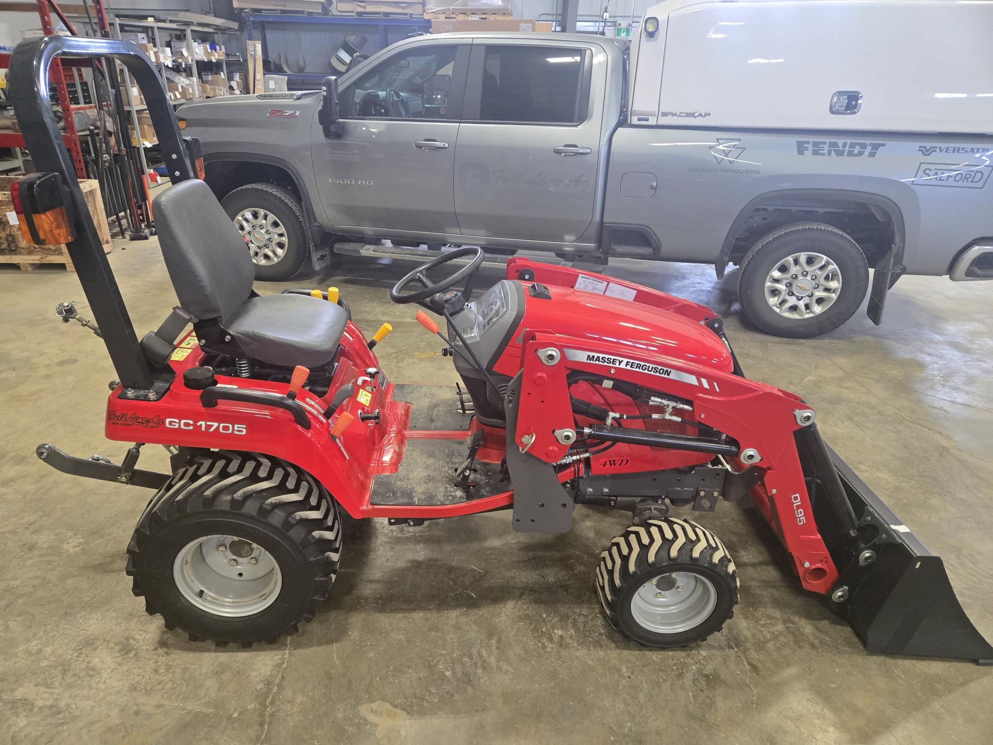 2016 Massey Ferguson GC1705 Tractor