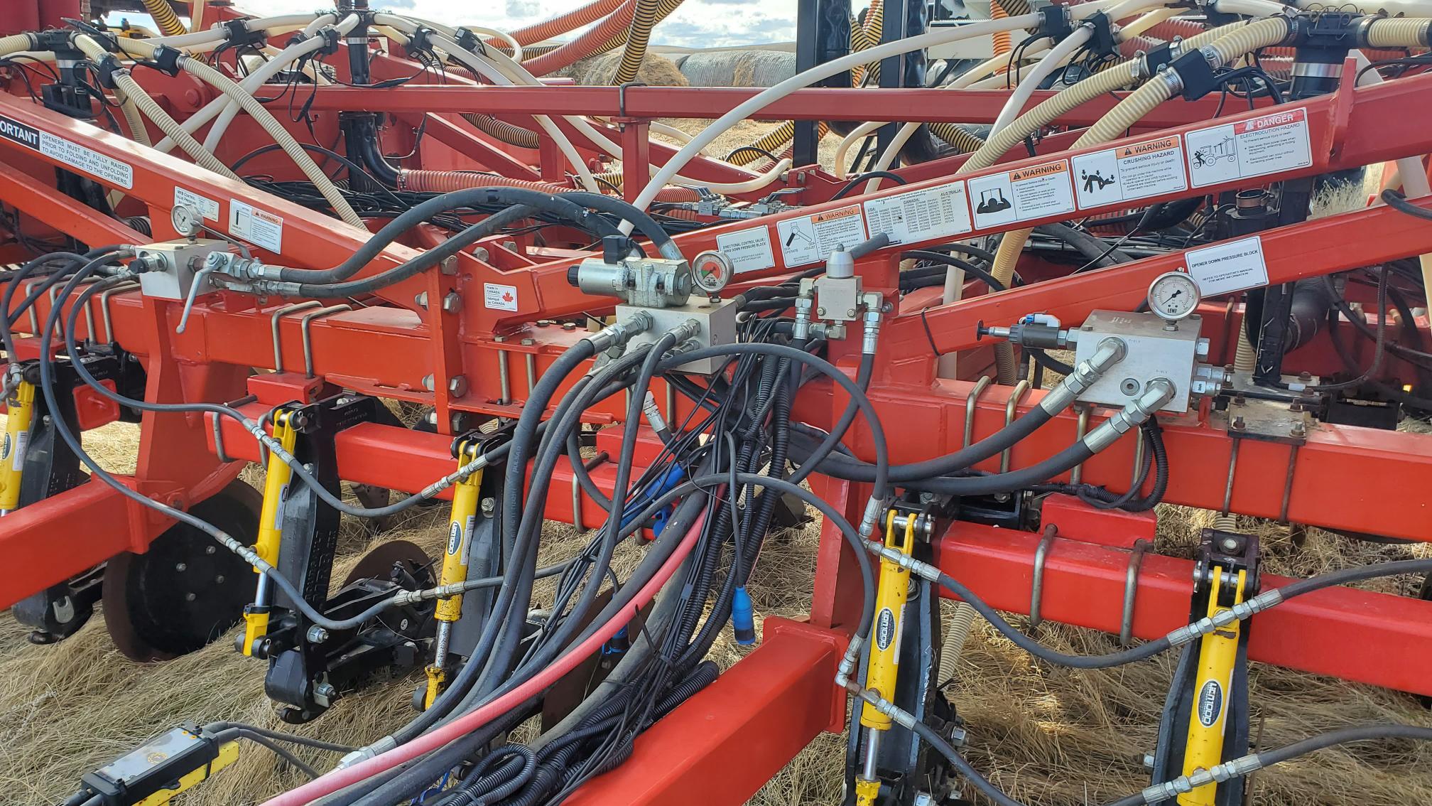 2013 Bourgault 3320 Air Drill