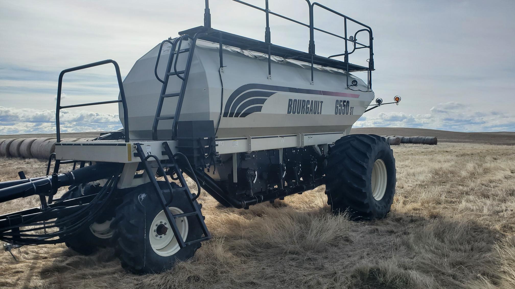 2013 Bourgault 3320 Air Drill