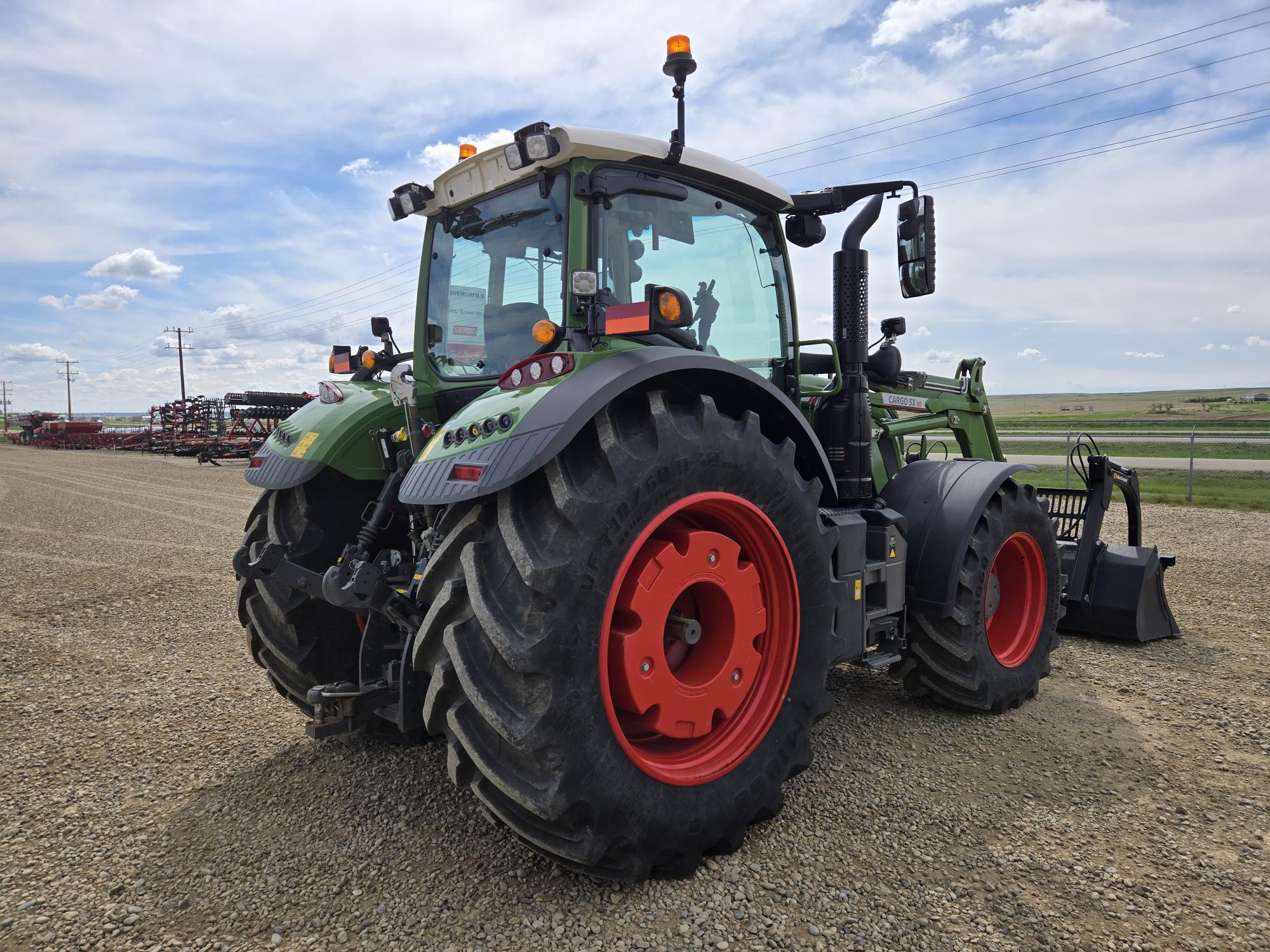 2022 Fendt 724 Gen6 Tractor