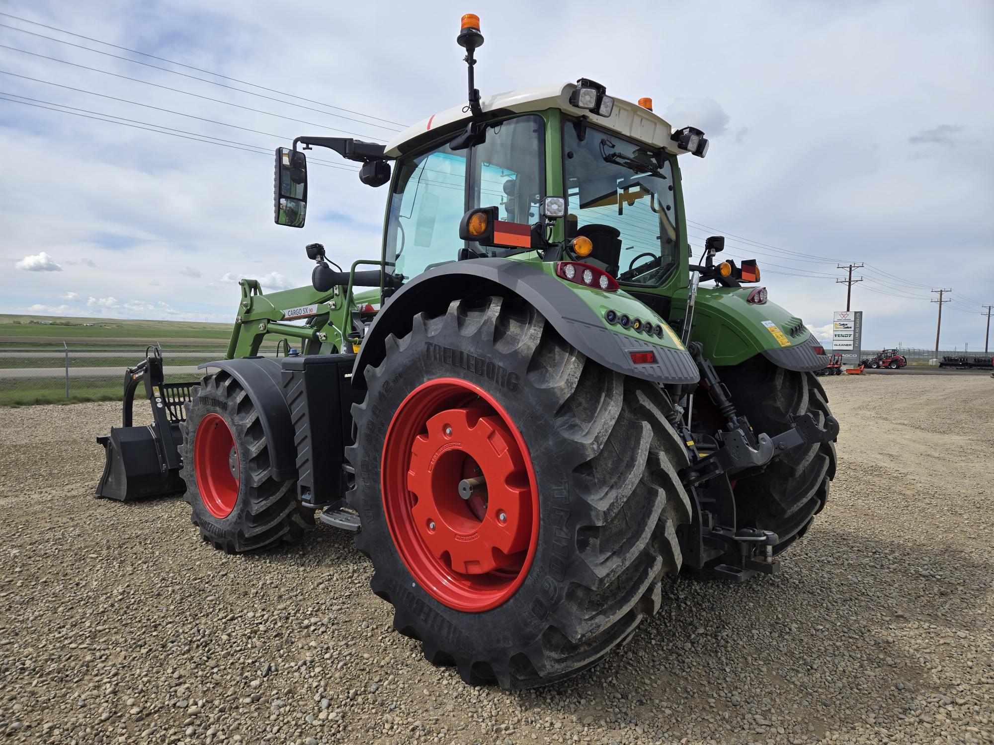 2022 Fendt 724 Gen6 Tractor