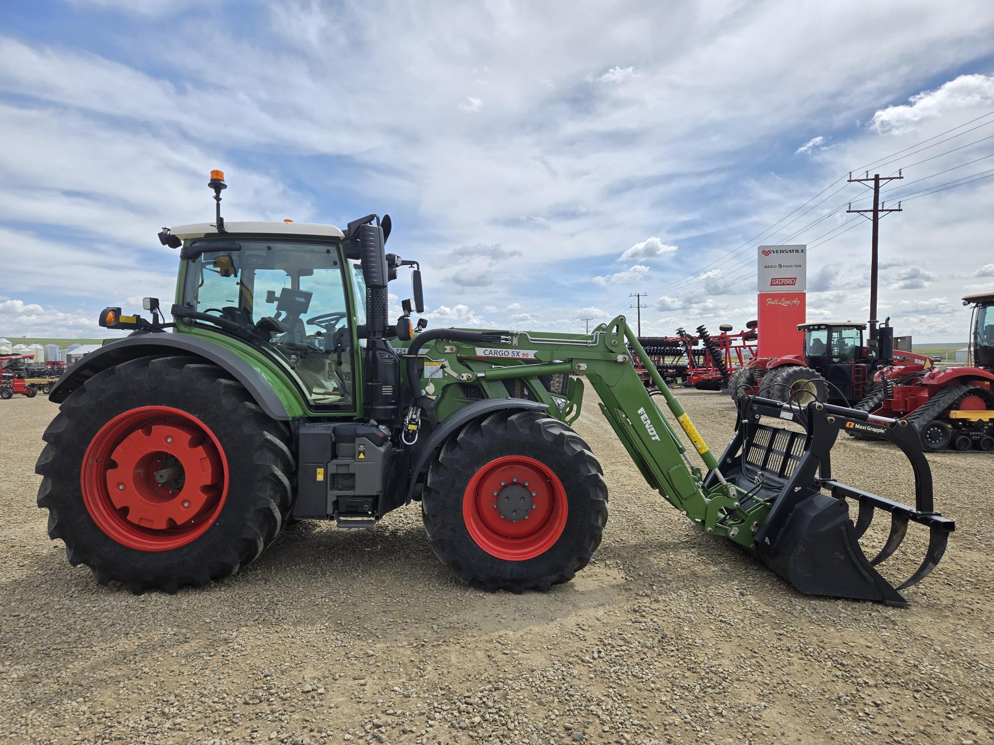 2022 Fendt 724 Gen6 Tractor