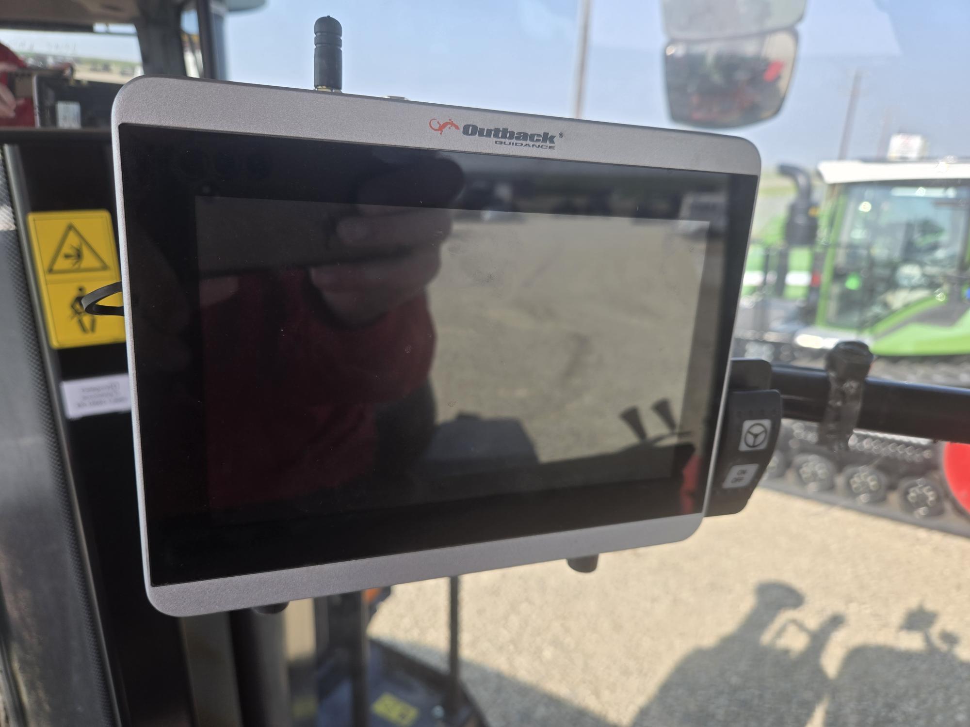 2023 Versatile 620DT Tractor 4WD