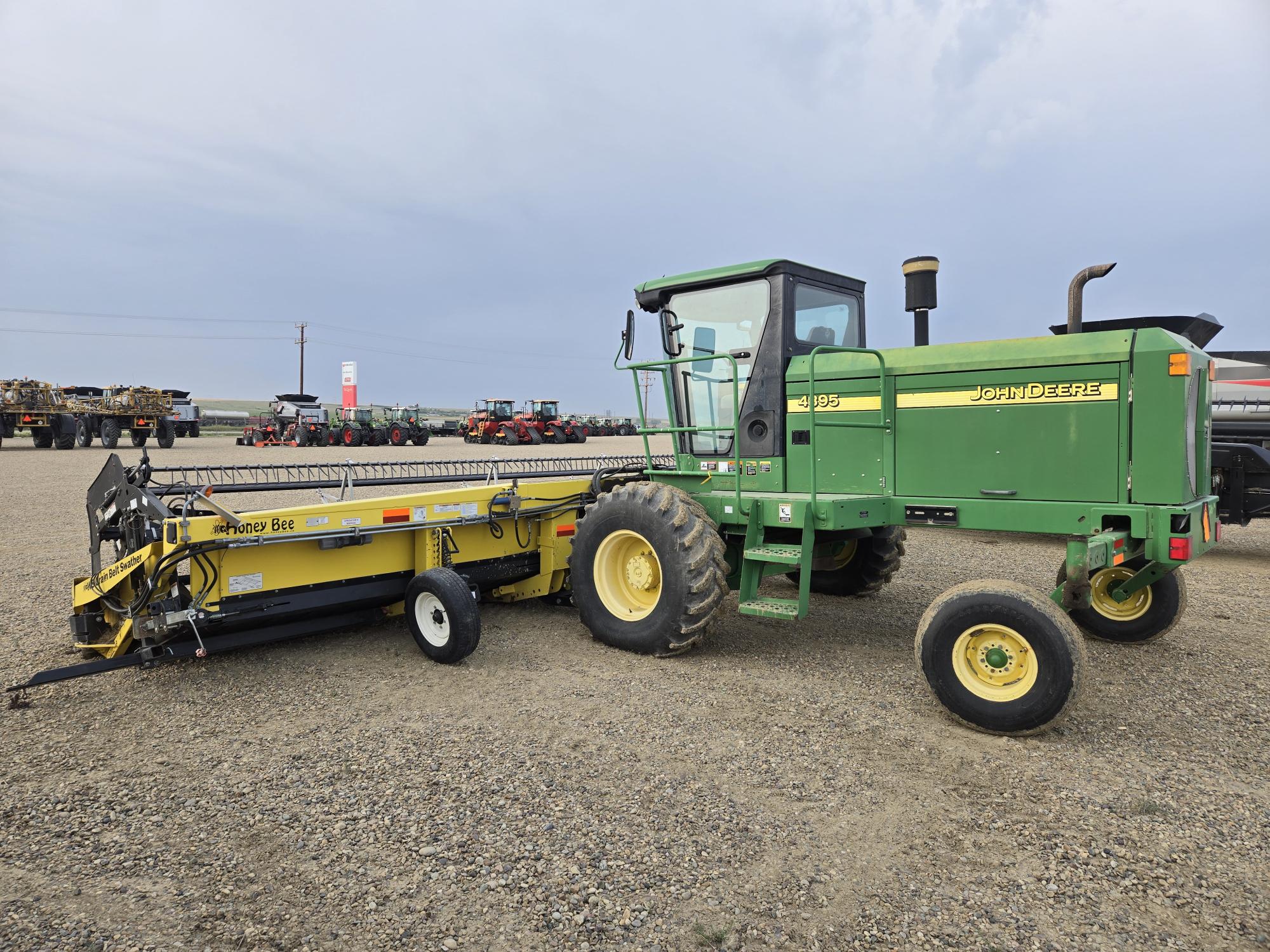 2006 John Deere 4895 Windrower