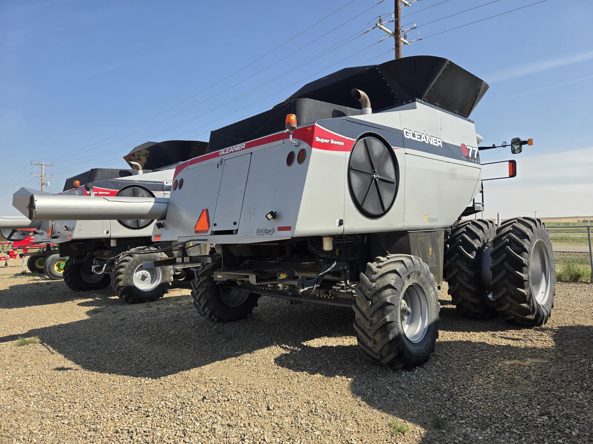 2011 AGCO Gleaner S77 Combine