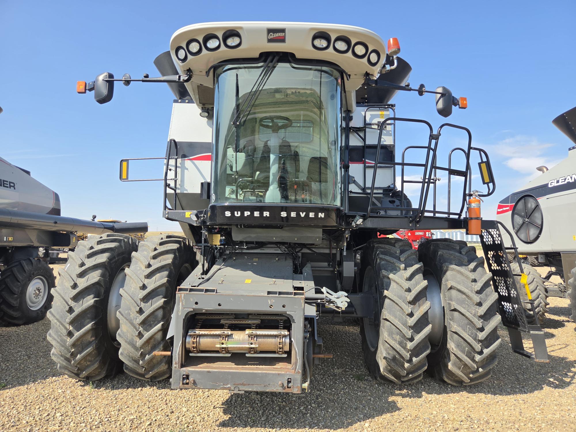 2011 AGCO Gleaner S77 Combine