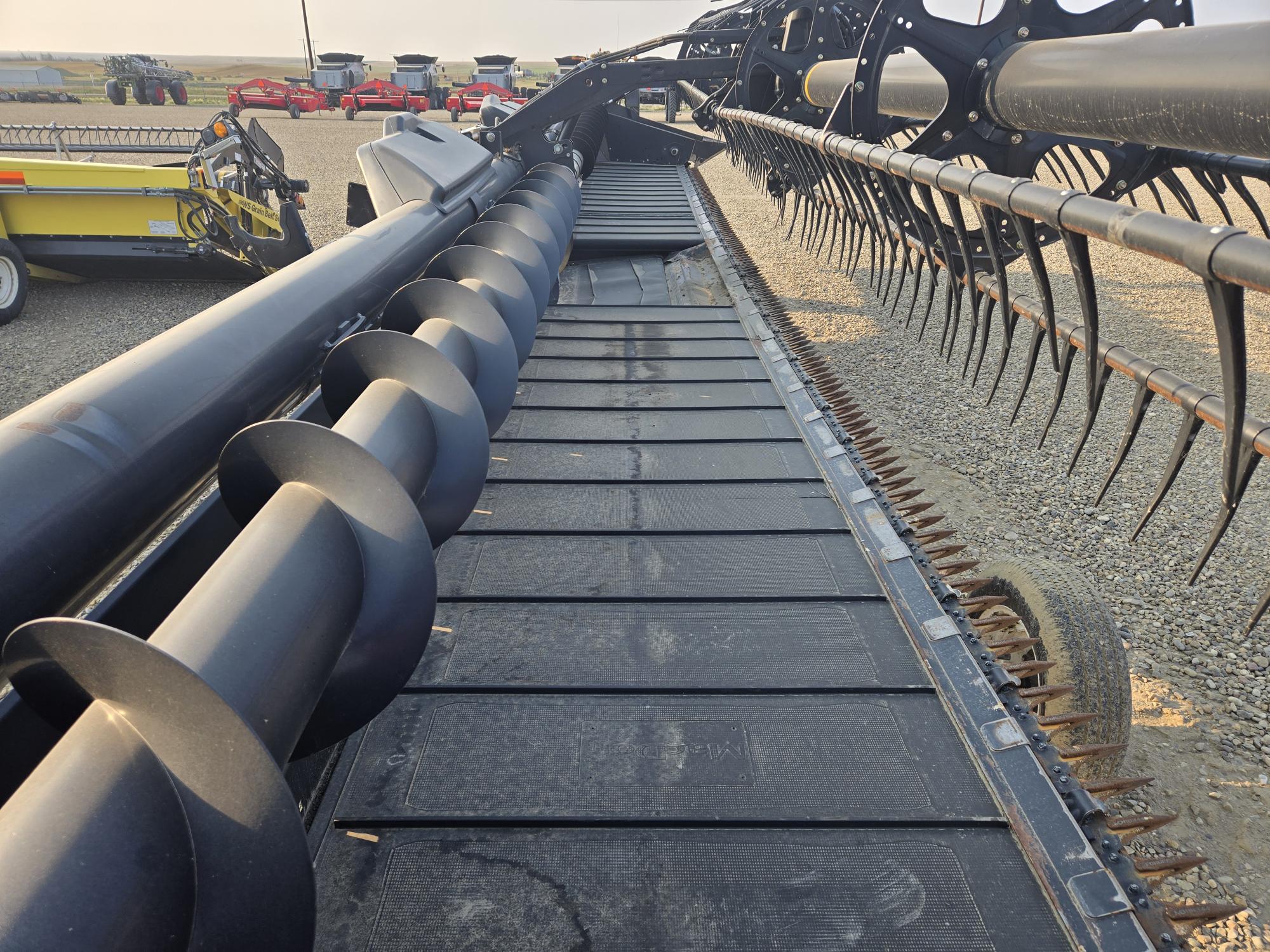 2016 MacDon FD75-35 Header Combine