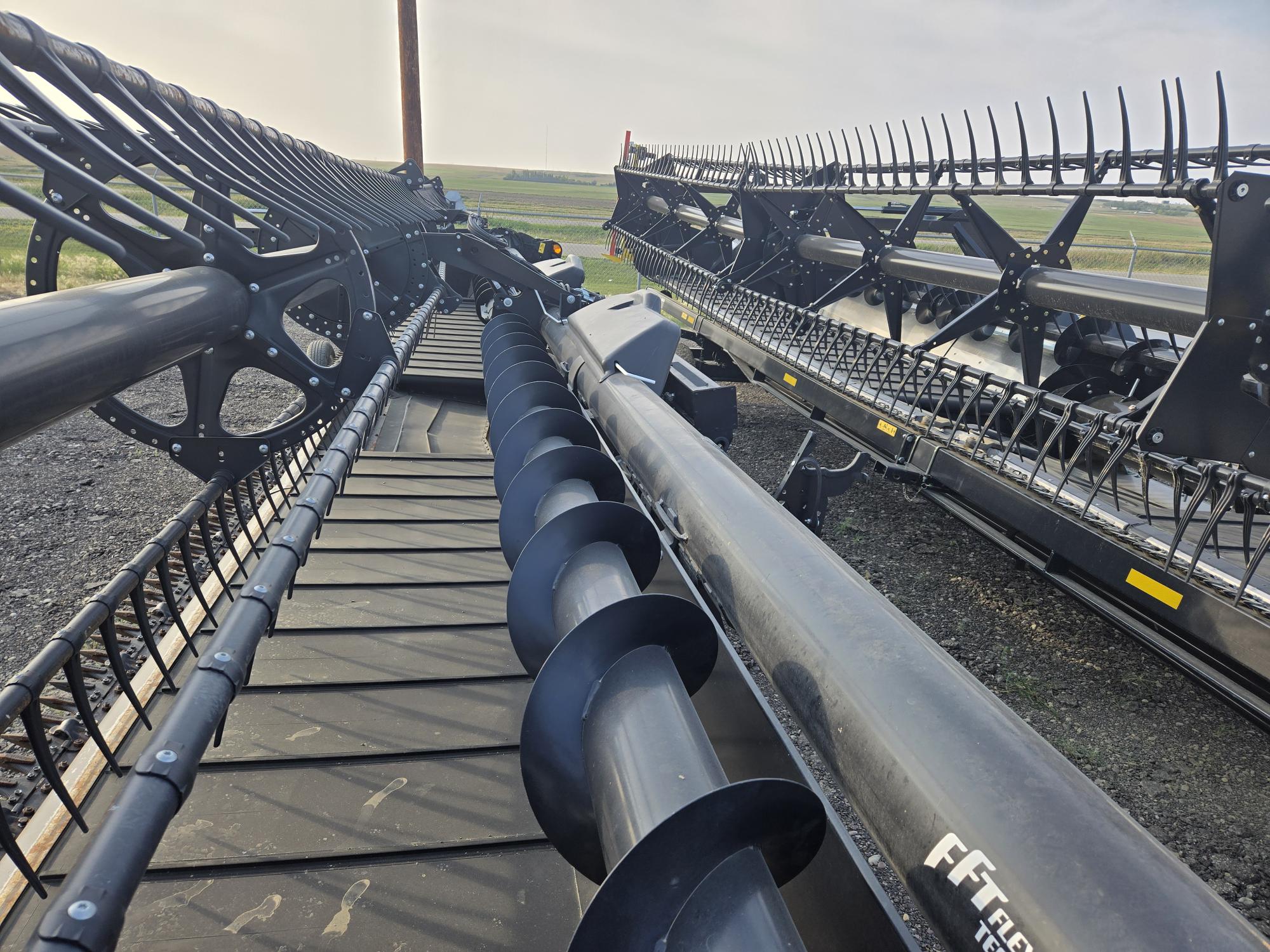 2018 MacDon FD75-35 Header Combine