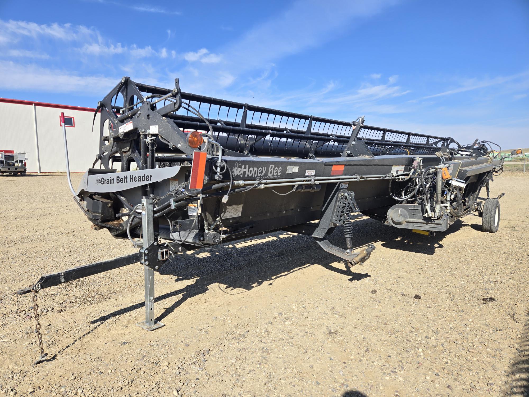 2014 Honey Bee SP36 Header Combine