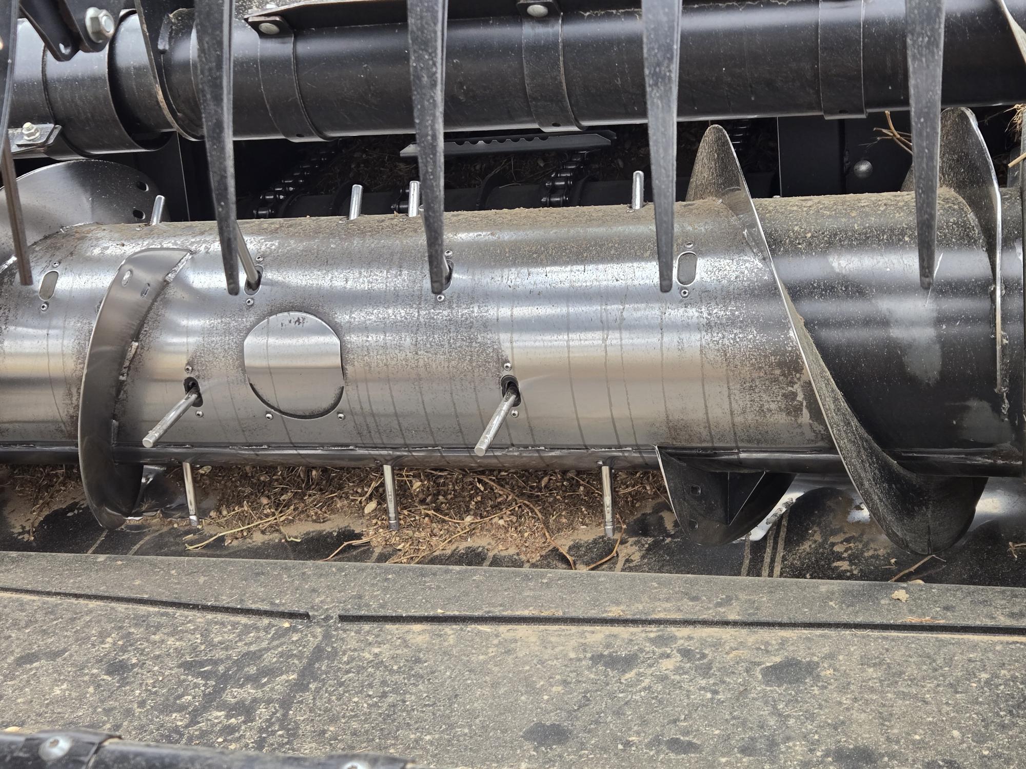 2017 MacDon FD75-40 Header Combine