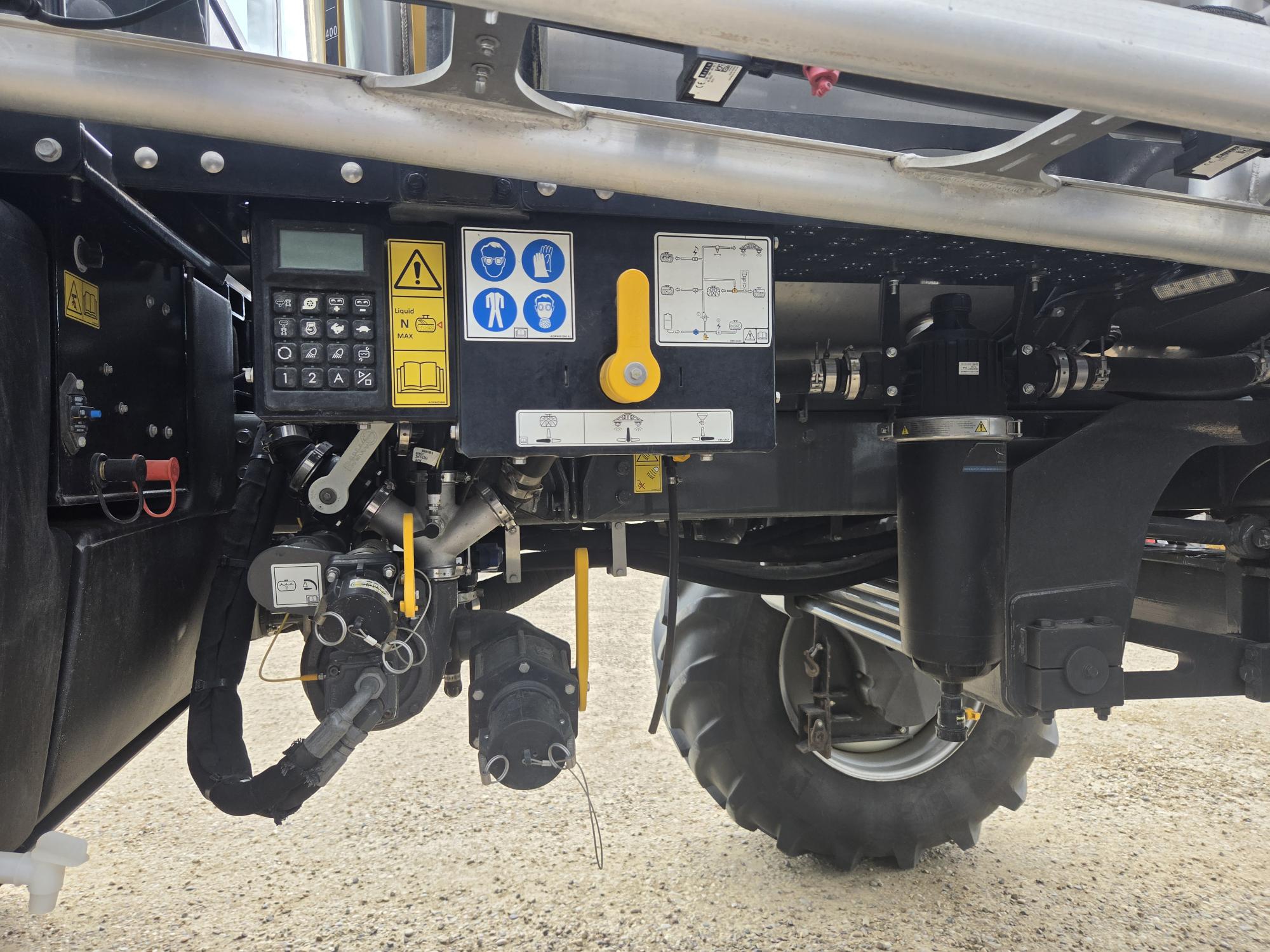 2022 RoGator RG1300C Sprayer/High Clearance