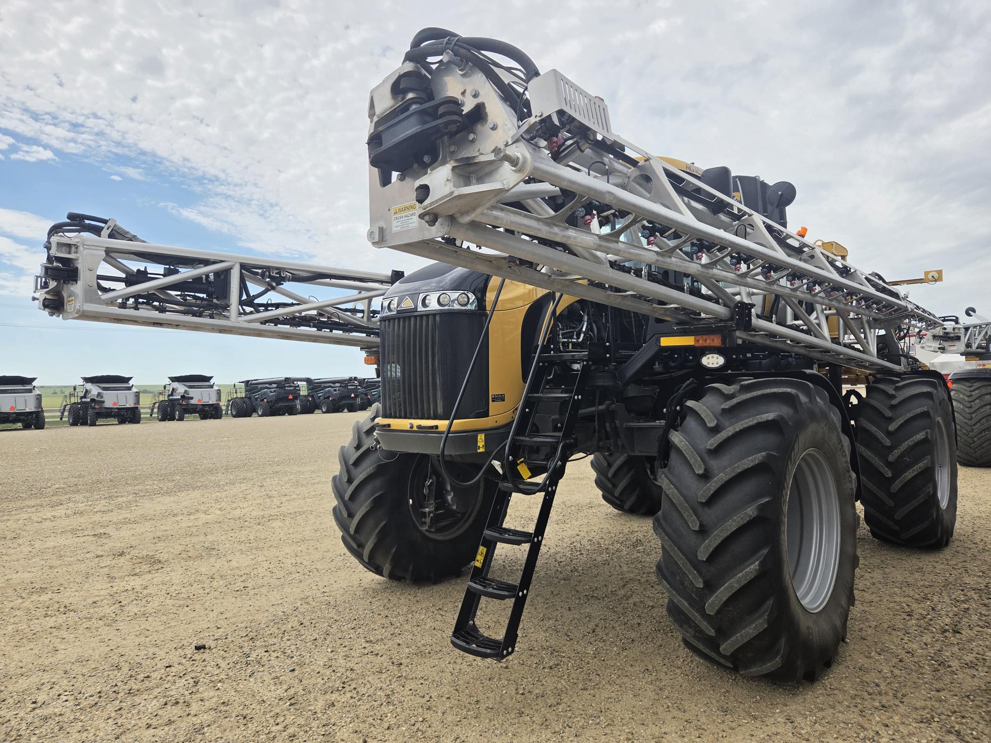 2022 RoGator RG1300C Sprayer/High Clearance