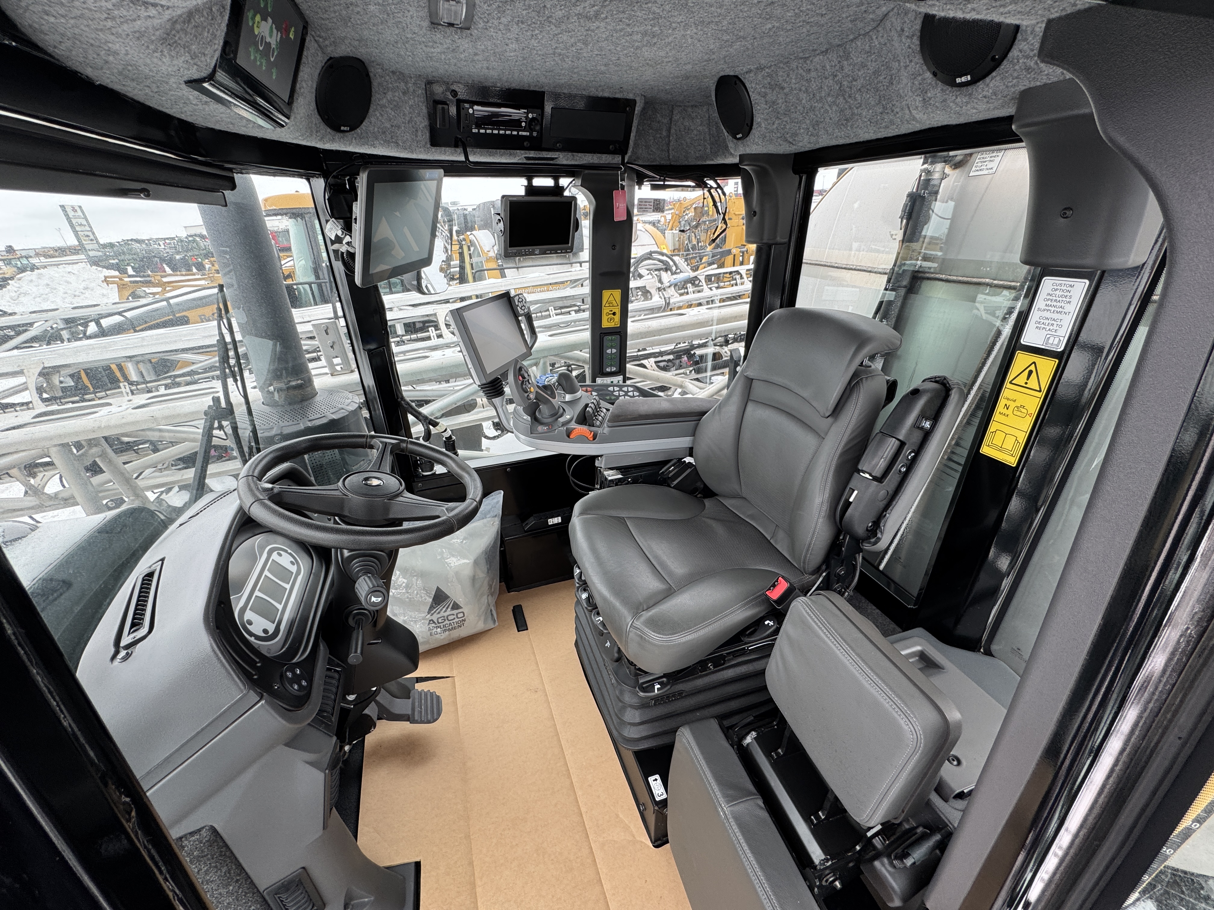 2022 RoGator RG1300C Sprayer/High Clearance