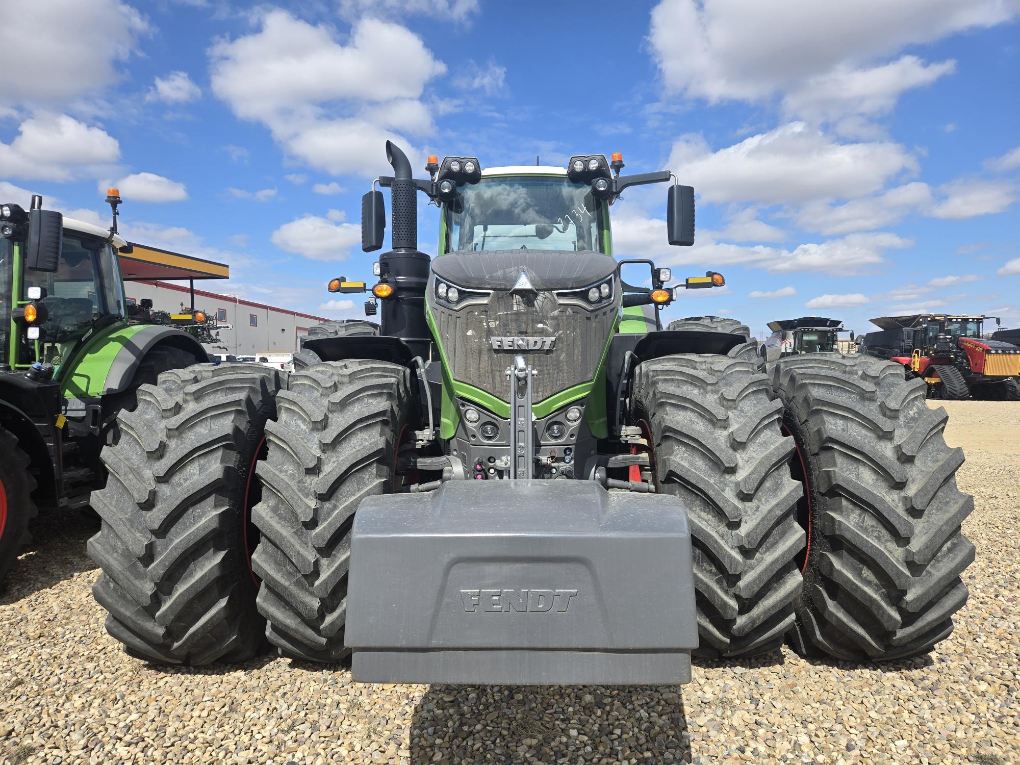 2025 Fendt 1050 Gen3 Tractor
