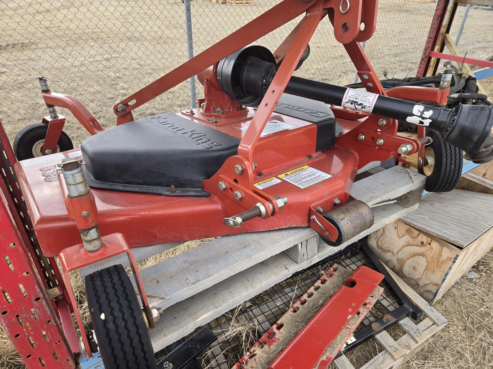 2014 Farm King Y530 Mower/Finishing