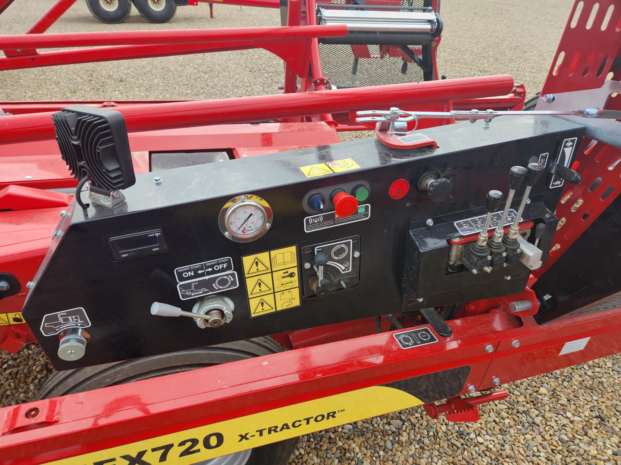 2025 Anderson IFX720 Bale Wrapper