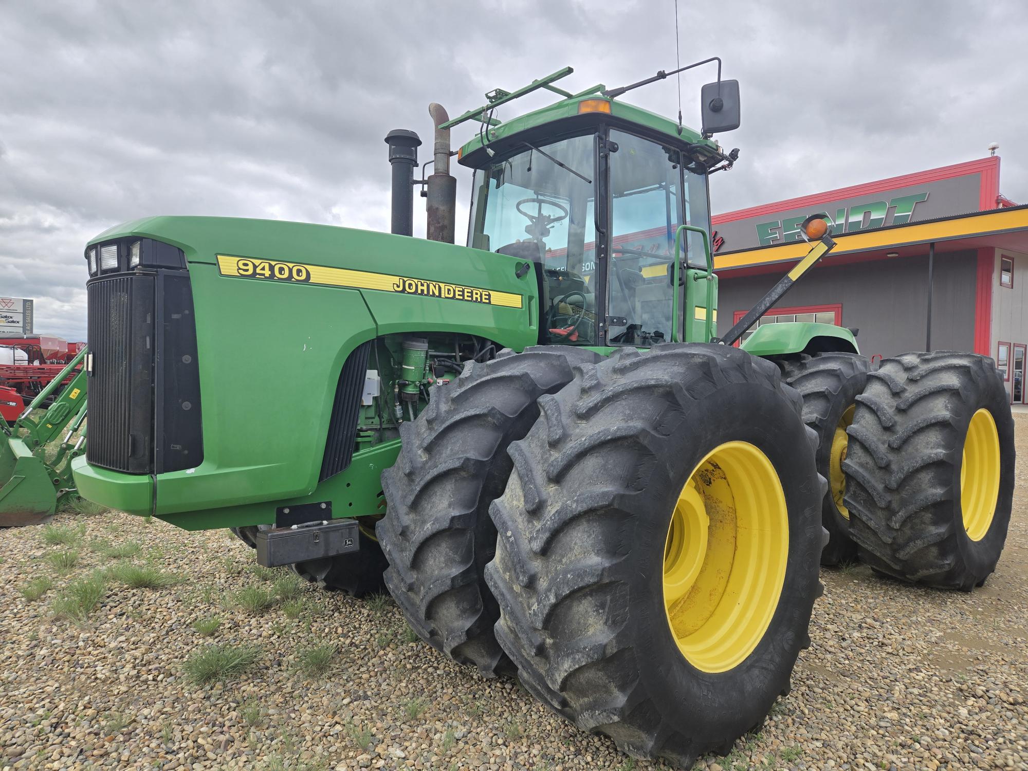 2000 John Deere 9400 Tractor