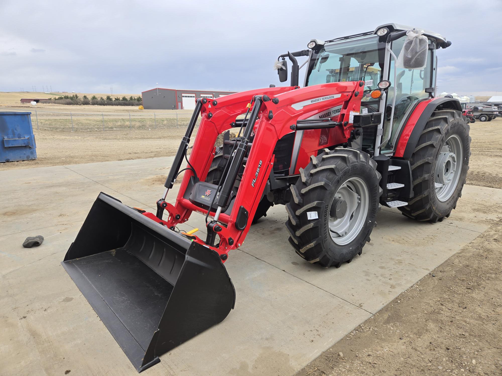 2026 Massey Ferguson 5M.145 Tractor