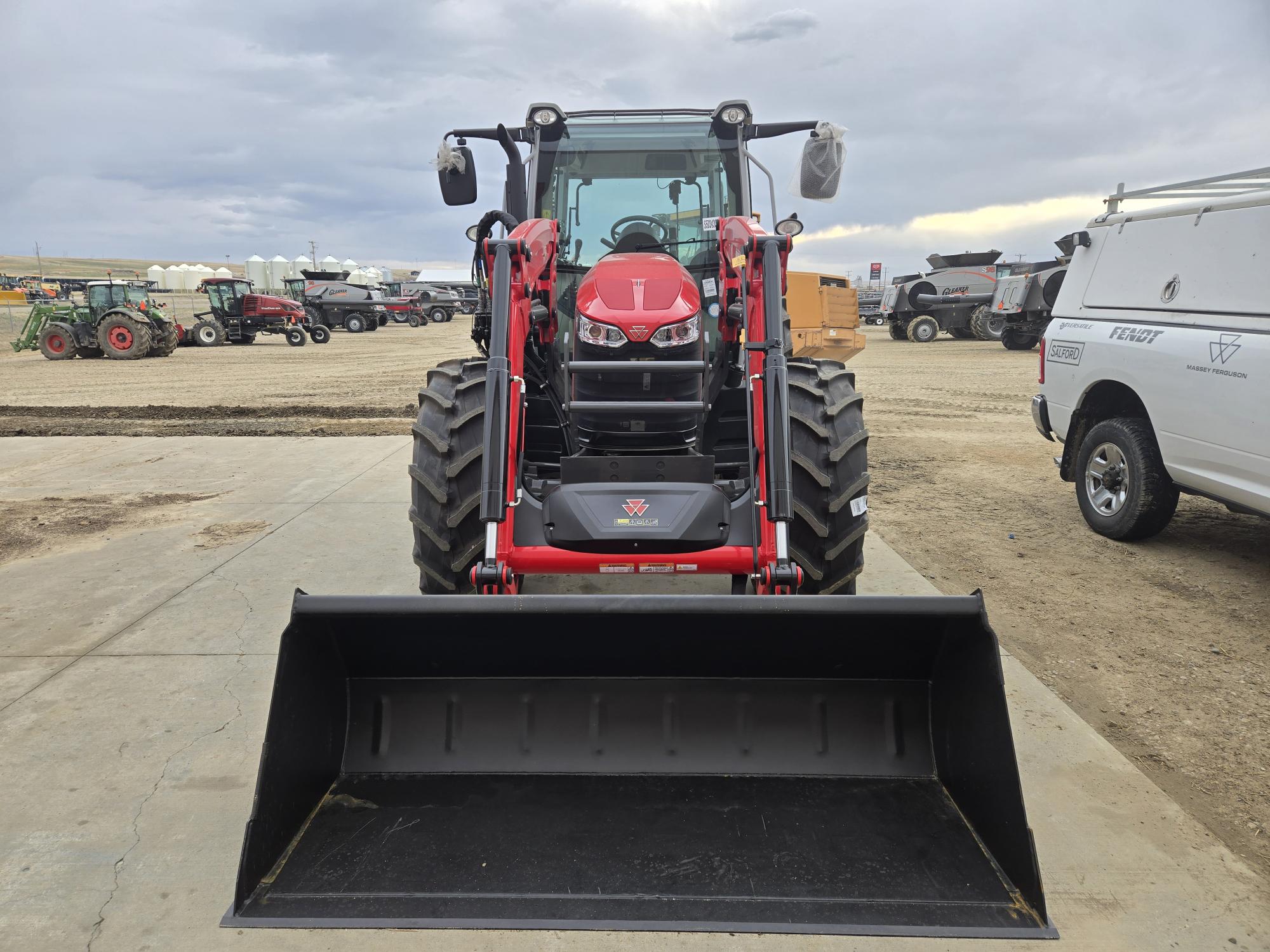 2026 Massey Ferguson 5M.145 Tractor