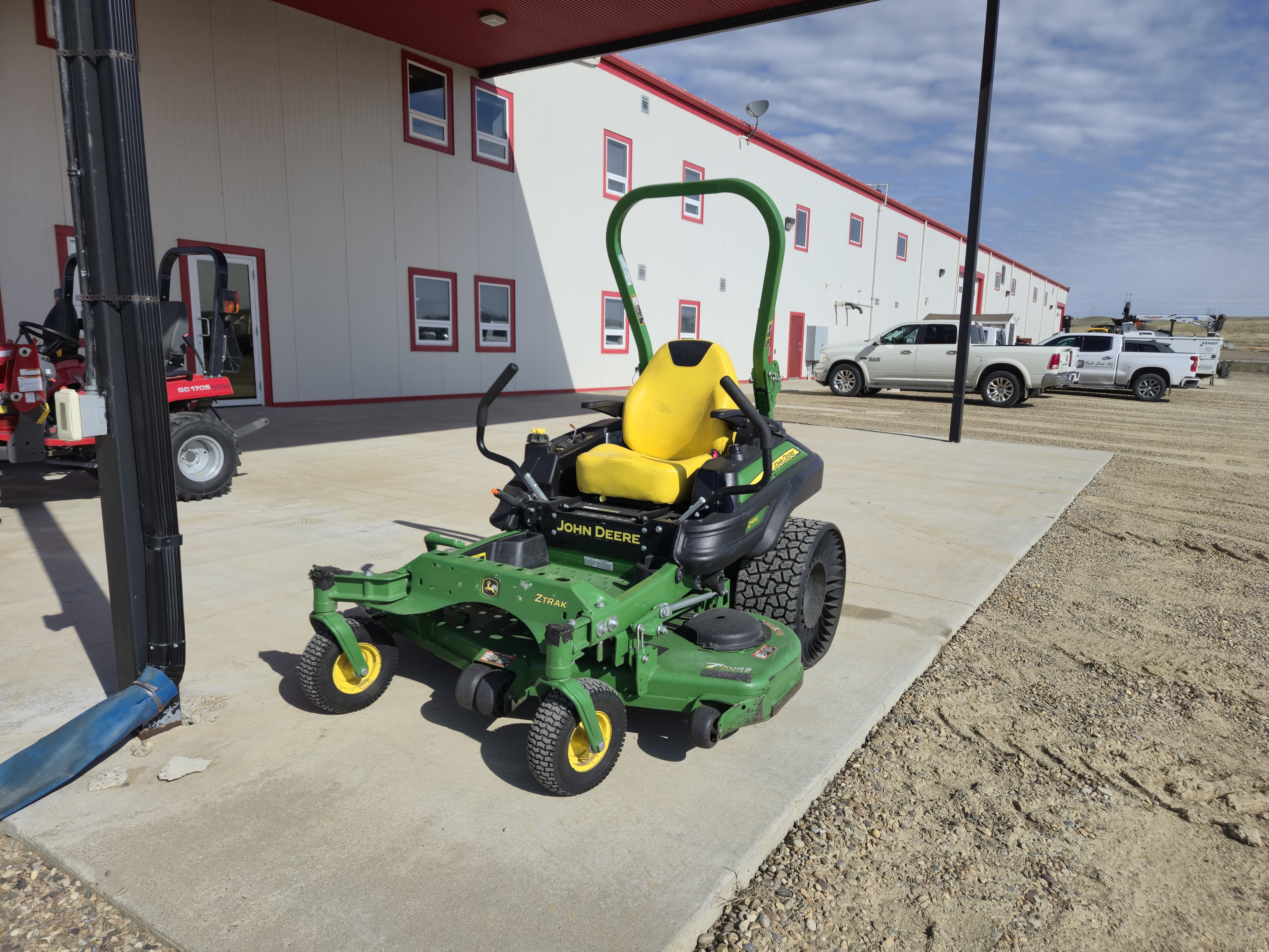2021 John Deere Z915E Mower/Zero Turn