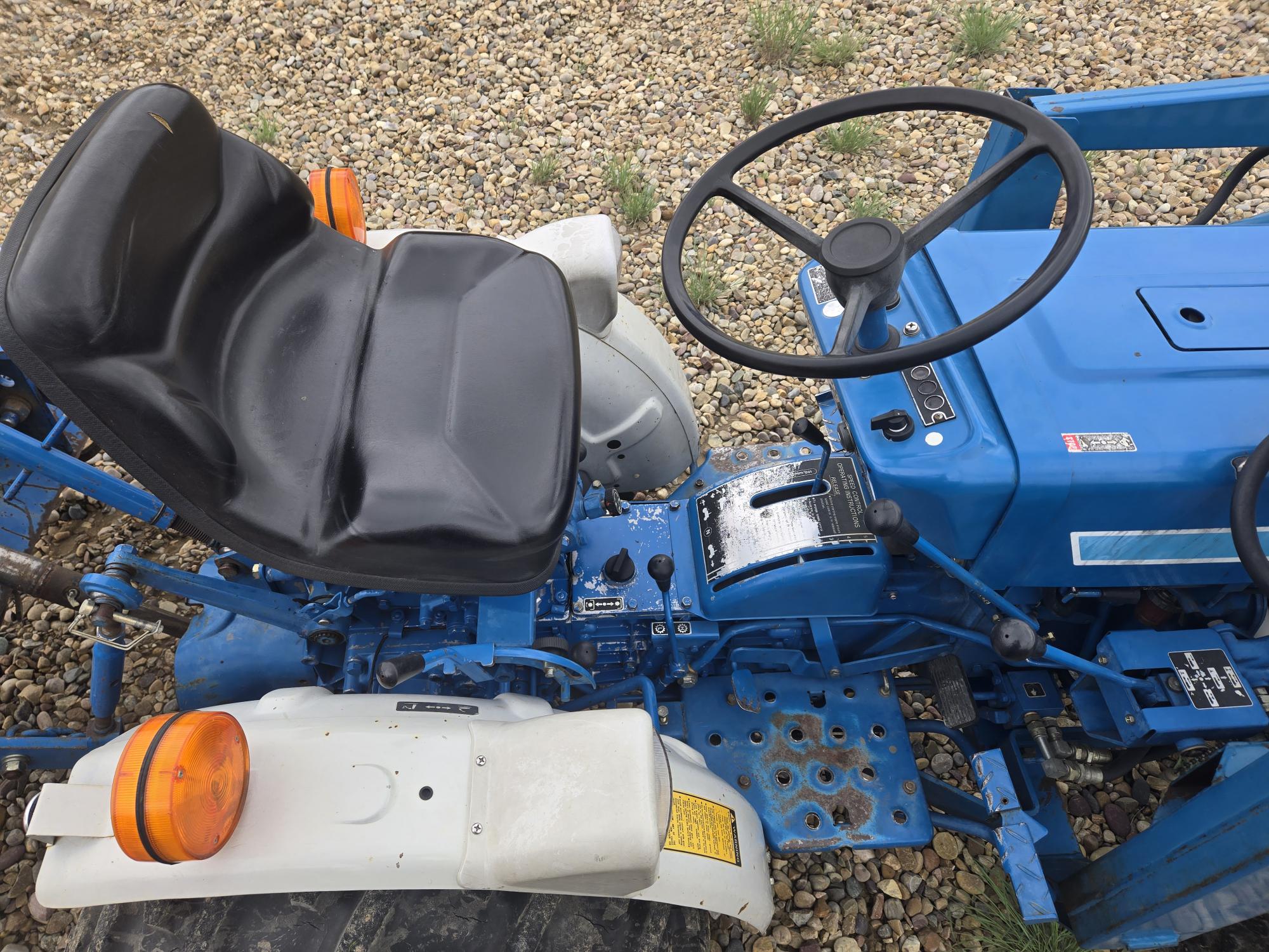 1985 New Holland 1210 Tractor